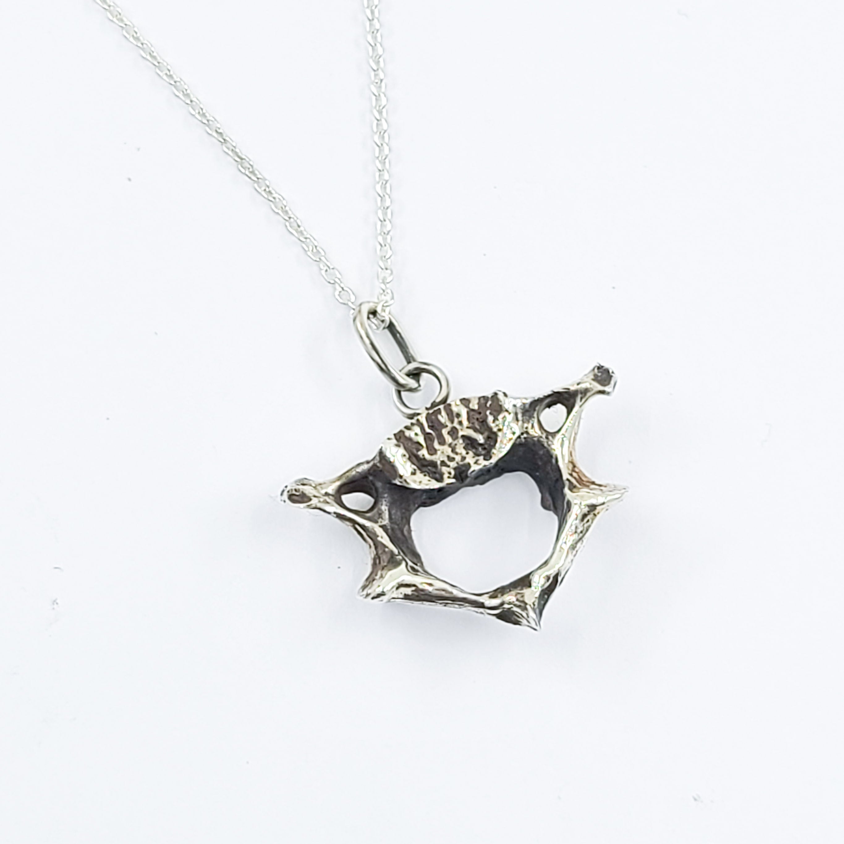 Vertebrea Pendant