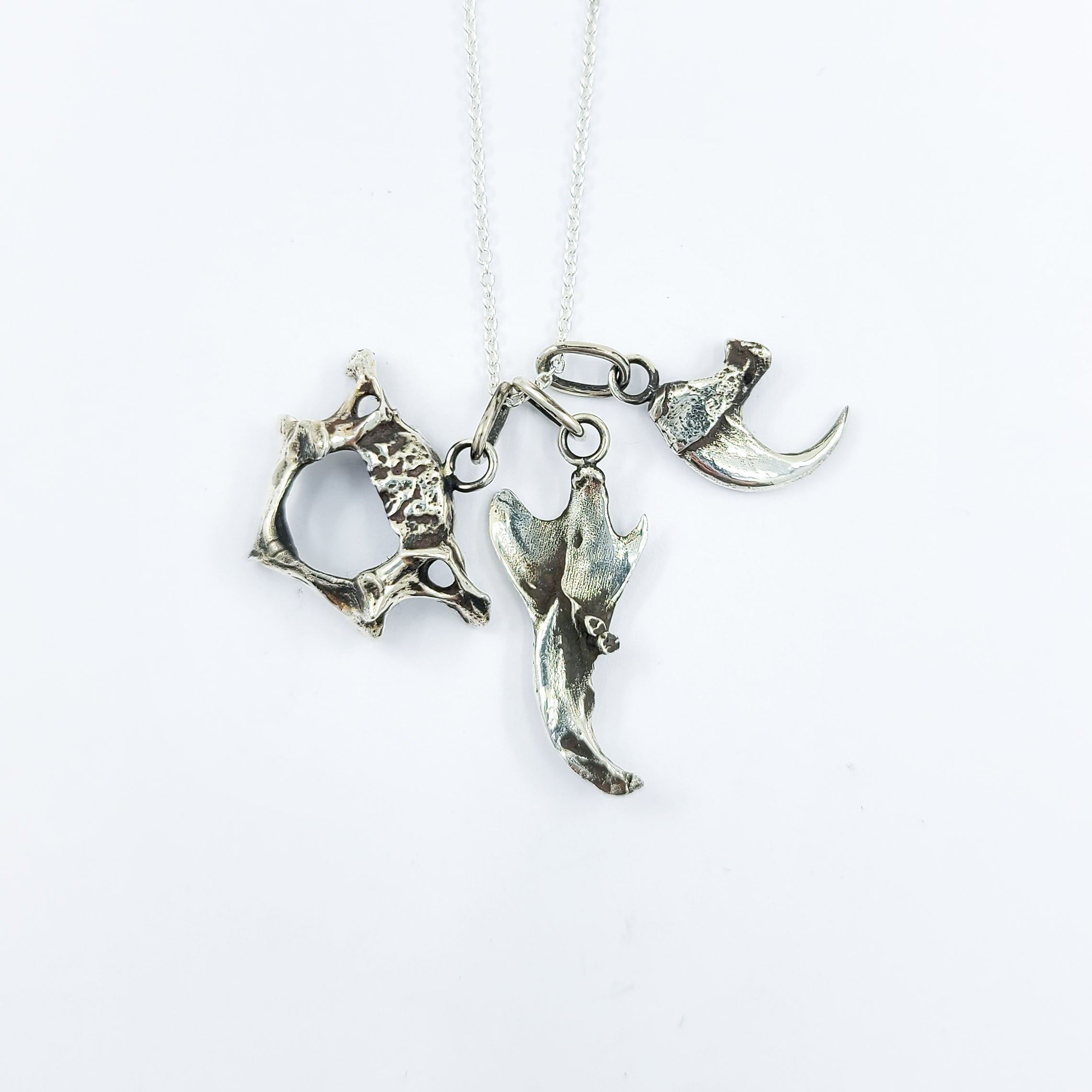 Vertebrea Pendant