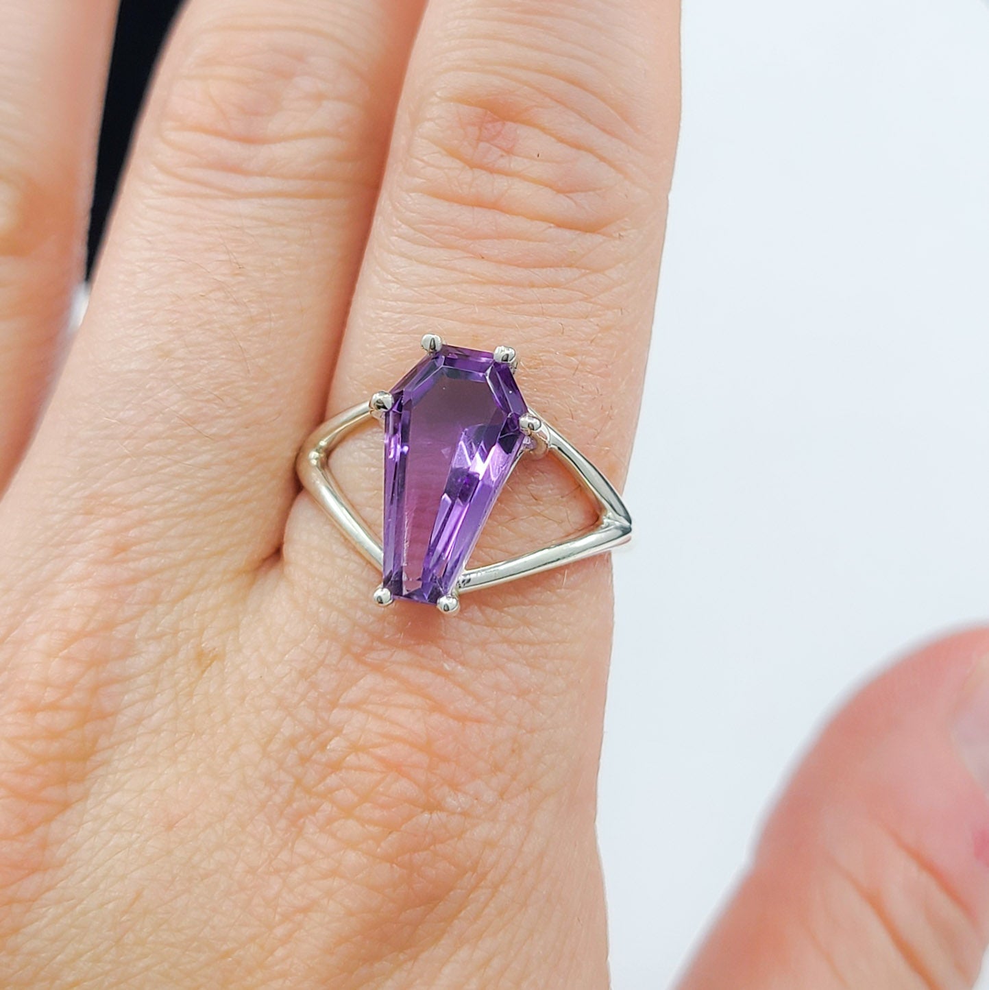 Big Purple Amethyst Coffin Ring - Inchoo Bijoux