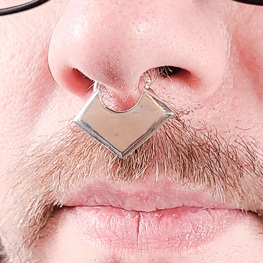 Oversized Blade Shield Septum Piercing