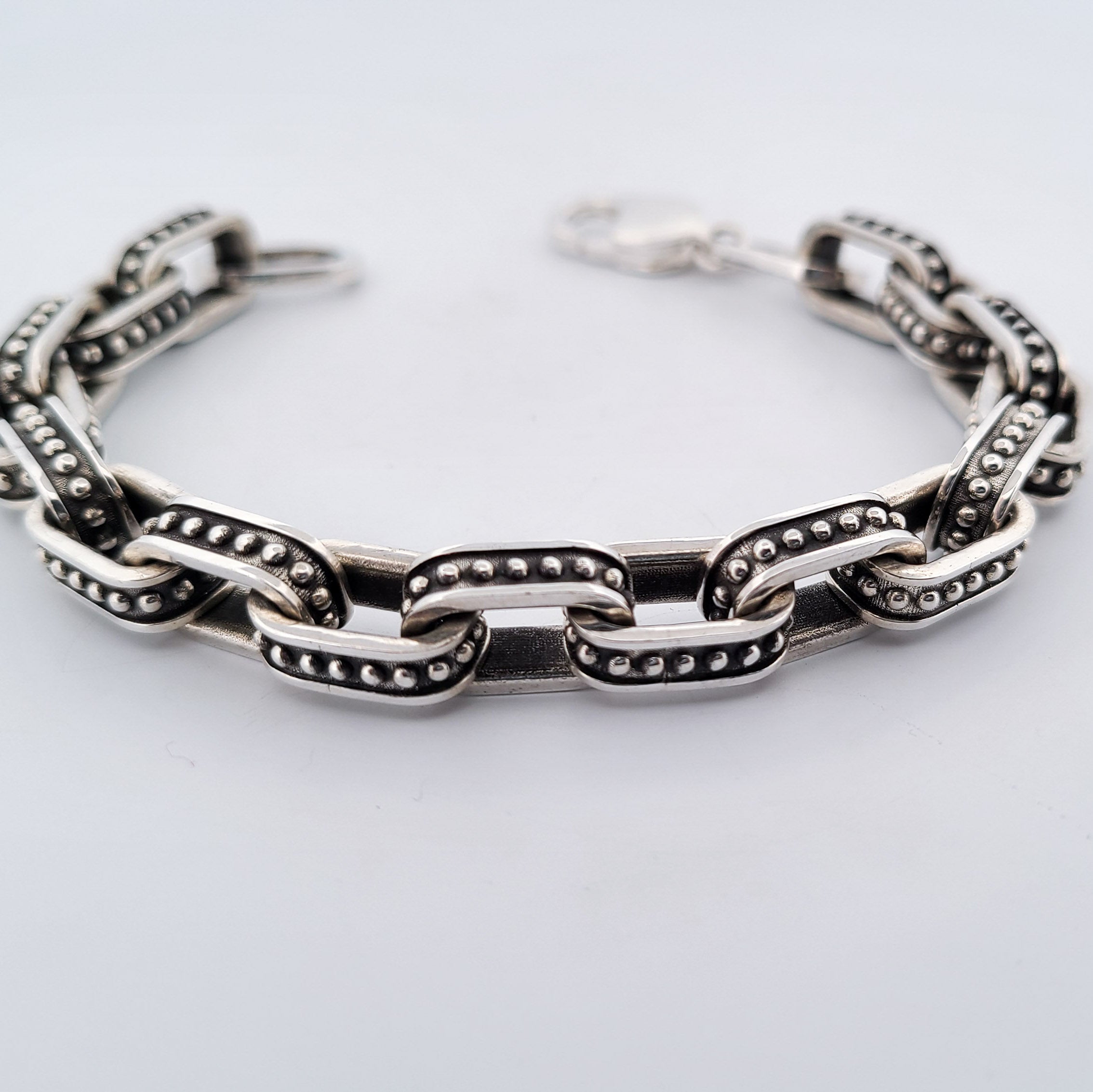 Dotted Cable Link Massive Bracelet