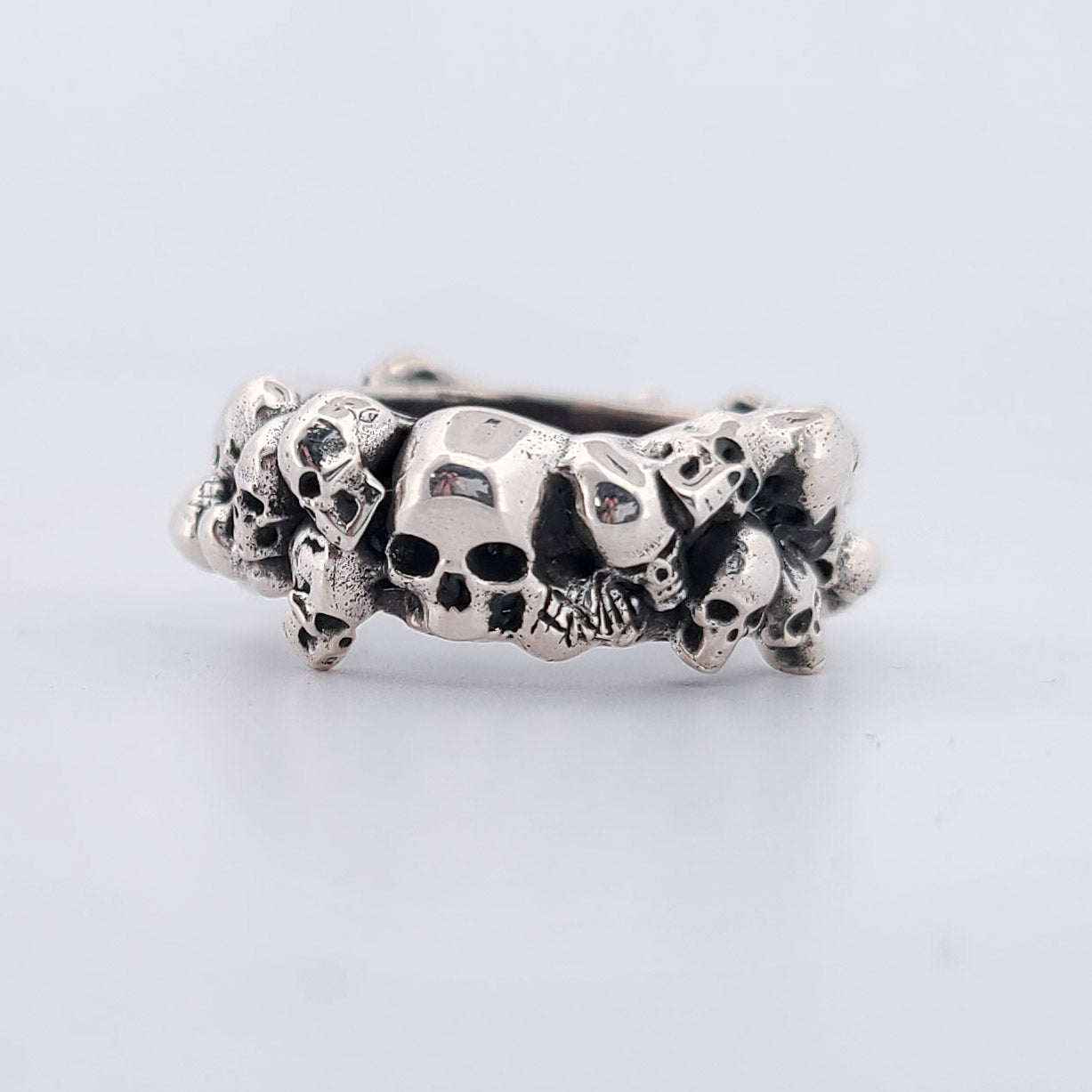 Big Catacombes Ring Band