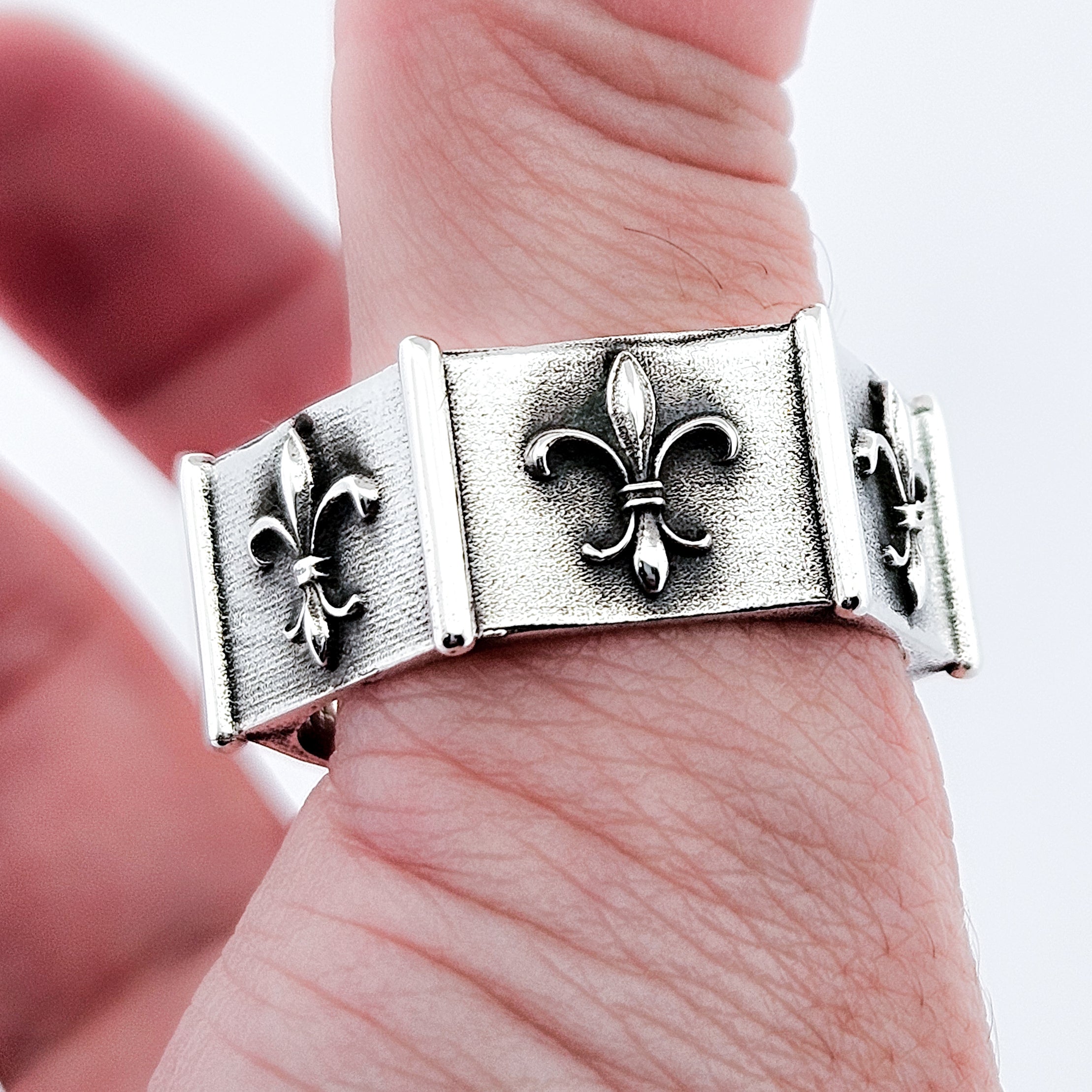 Sterling Silver Fleur de Lys Ring Band