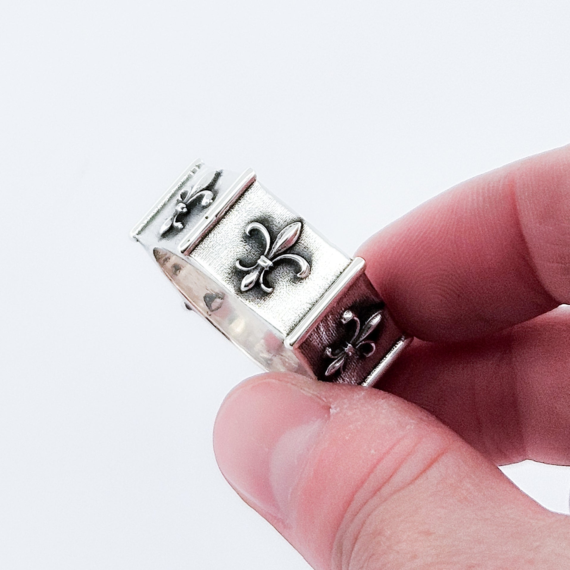 Sterling Silver Fleur de Lys Ring Band