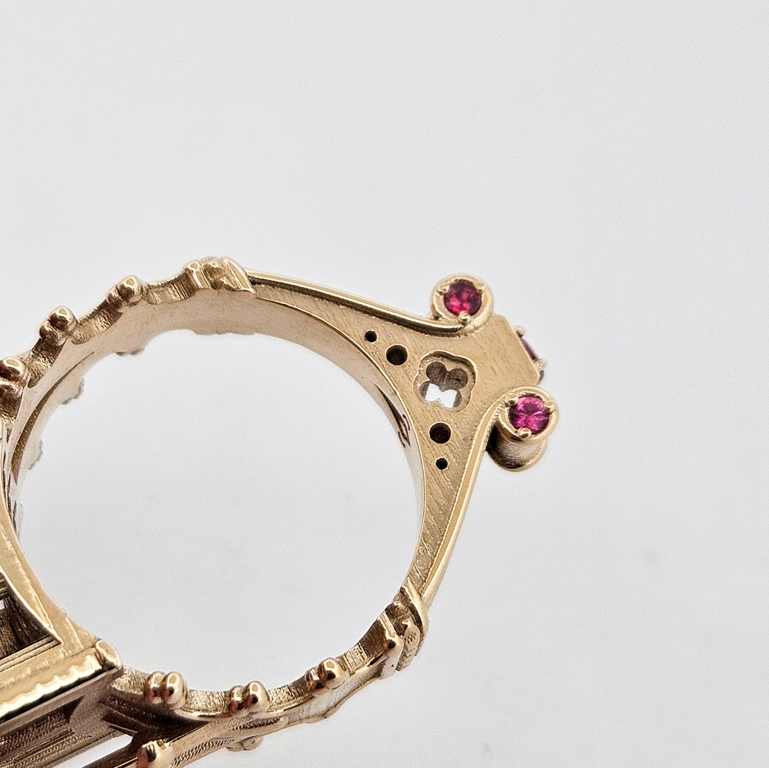 The Temple of Temptations - 14K Yellow Gold, Raspberry Garnet, Pink Spinelle and Ruby Ring