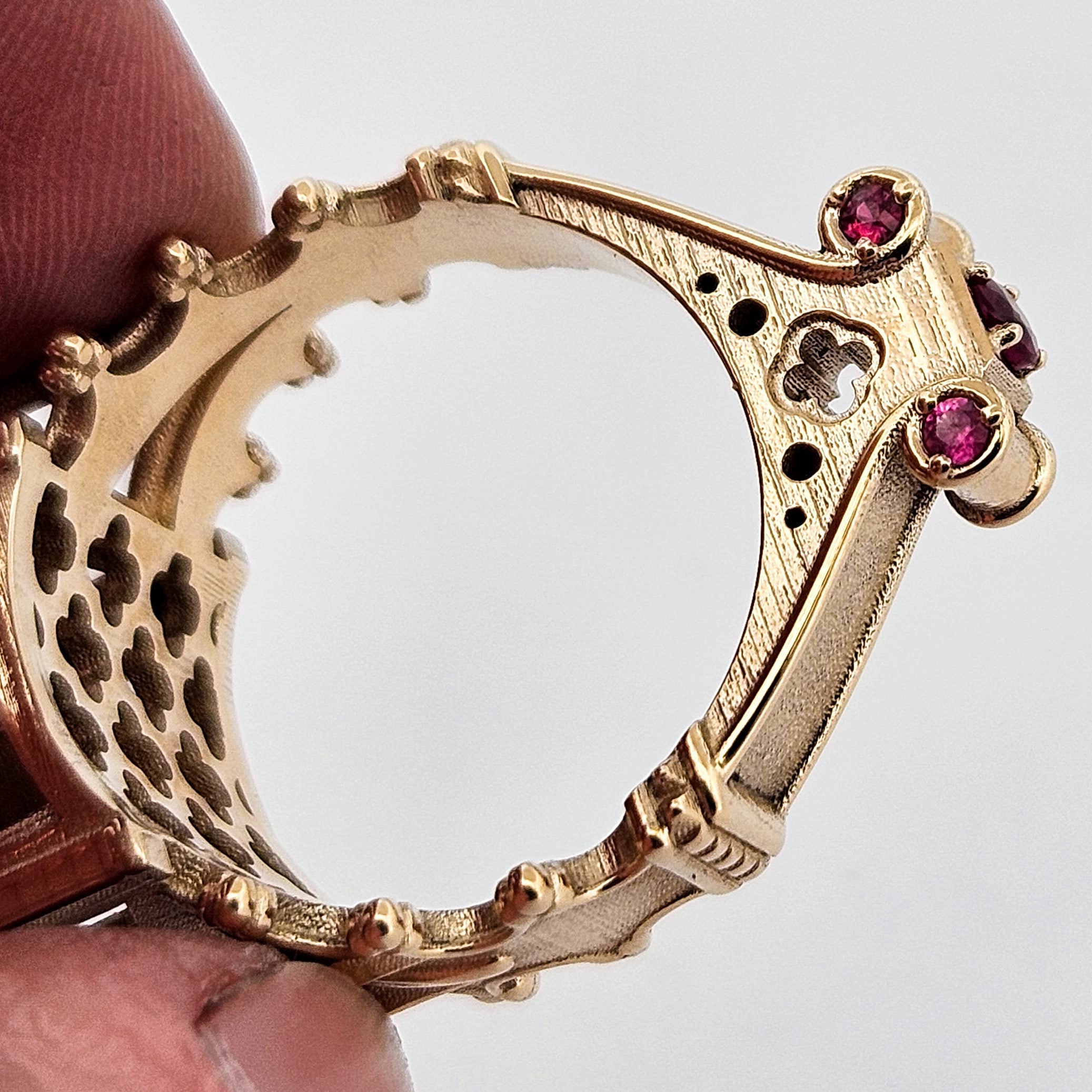 The Temple of Temptations - 14K Yellow Gold, Raspberry Garnet, Pink Spinelle and Ruby Ring
