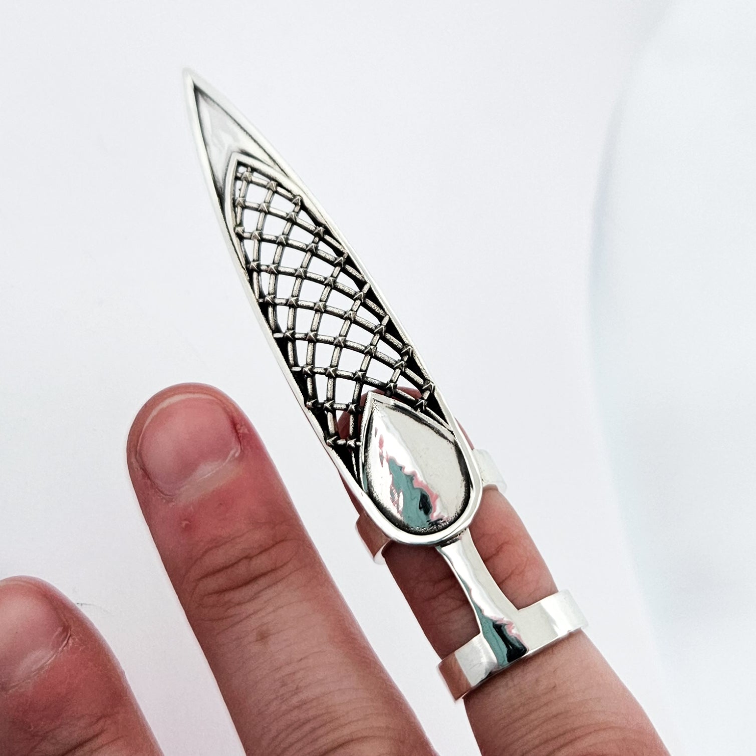 Oversized Studded Confessional Mesh Claw - Fake Nail Ring