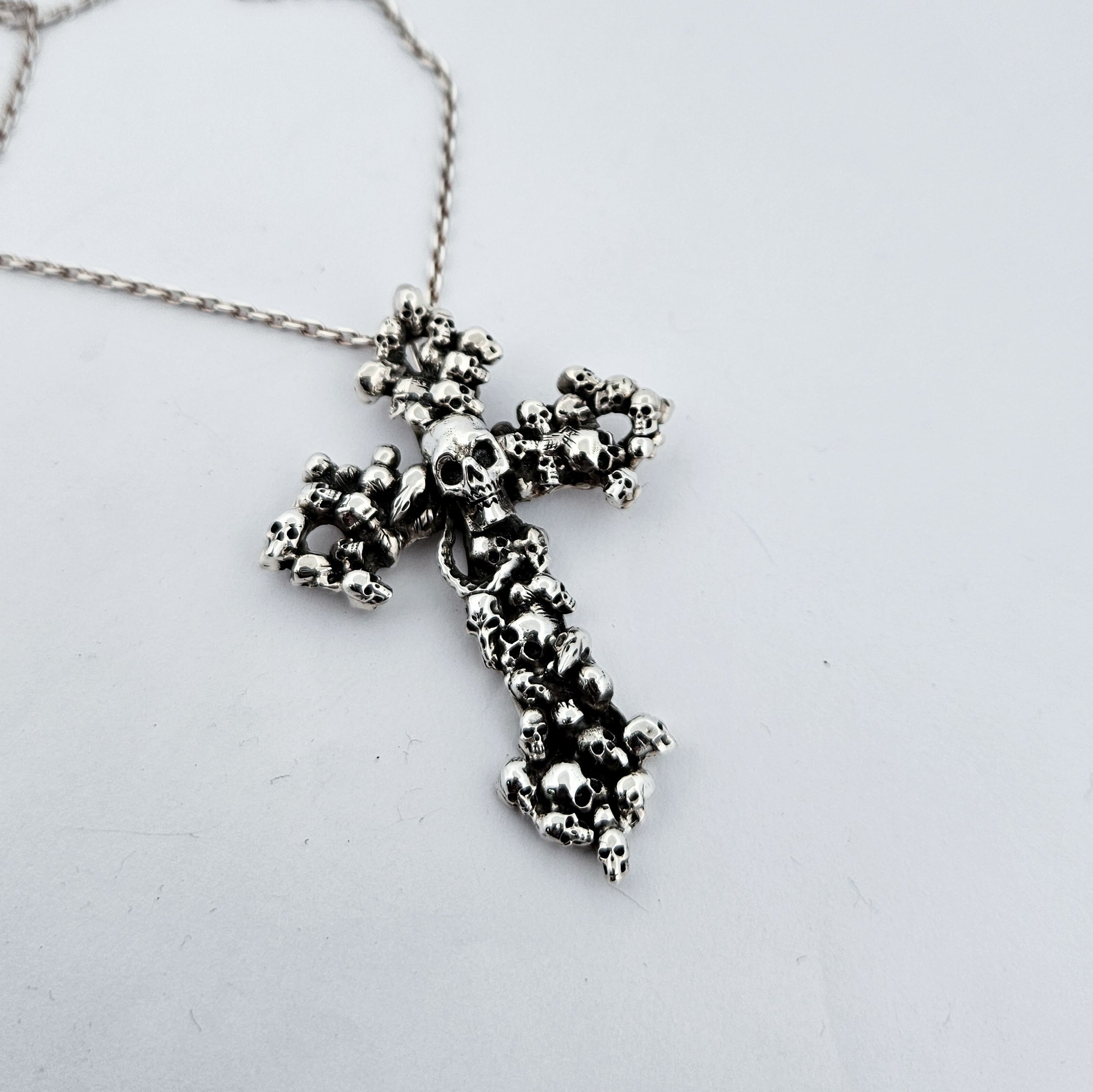 Catacombs Heavy Skull Cross Pendant