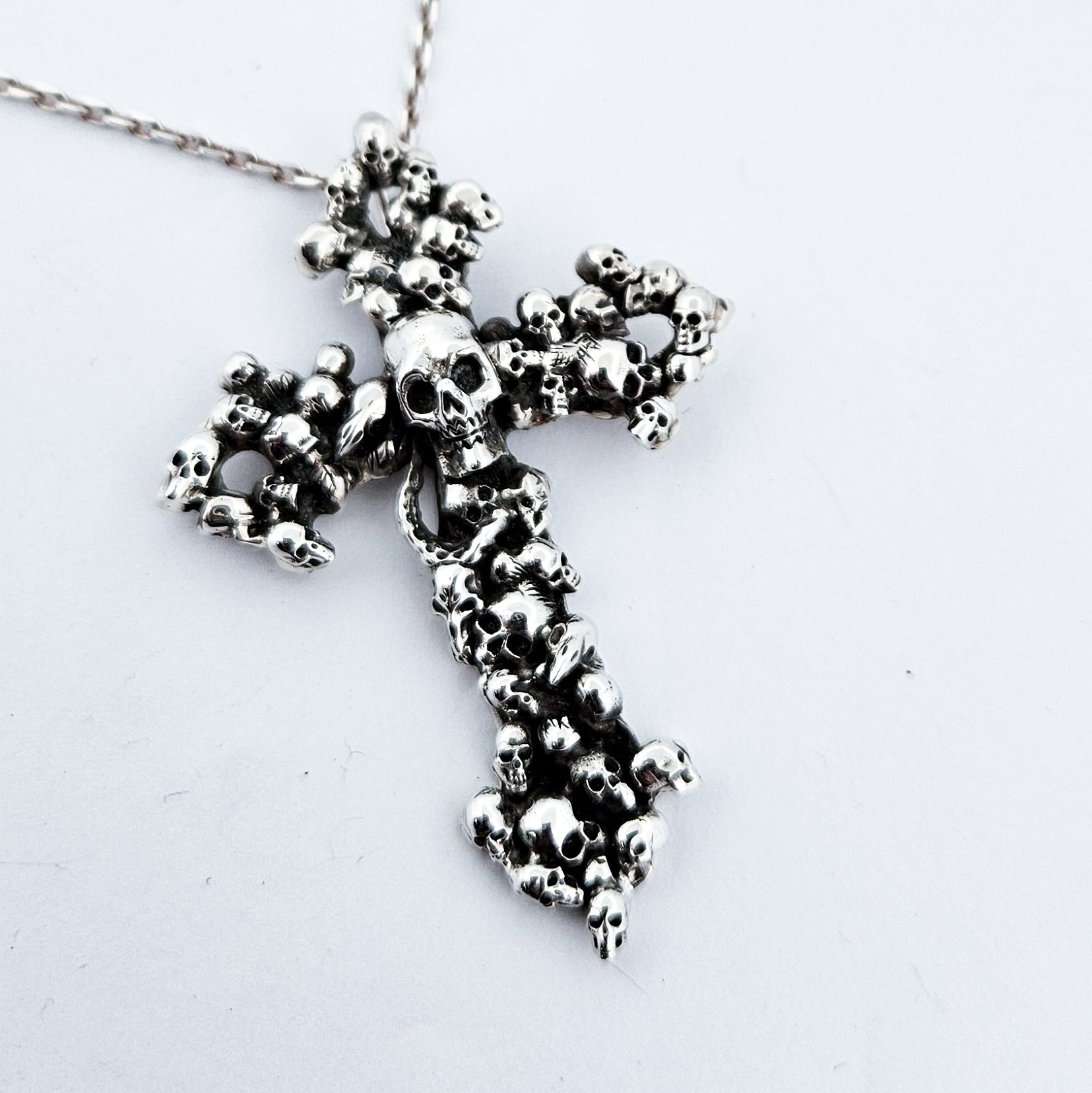 Catacombs Heavy Skull Cross Pendant