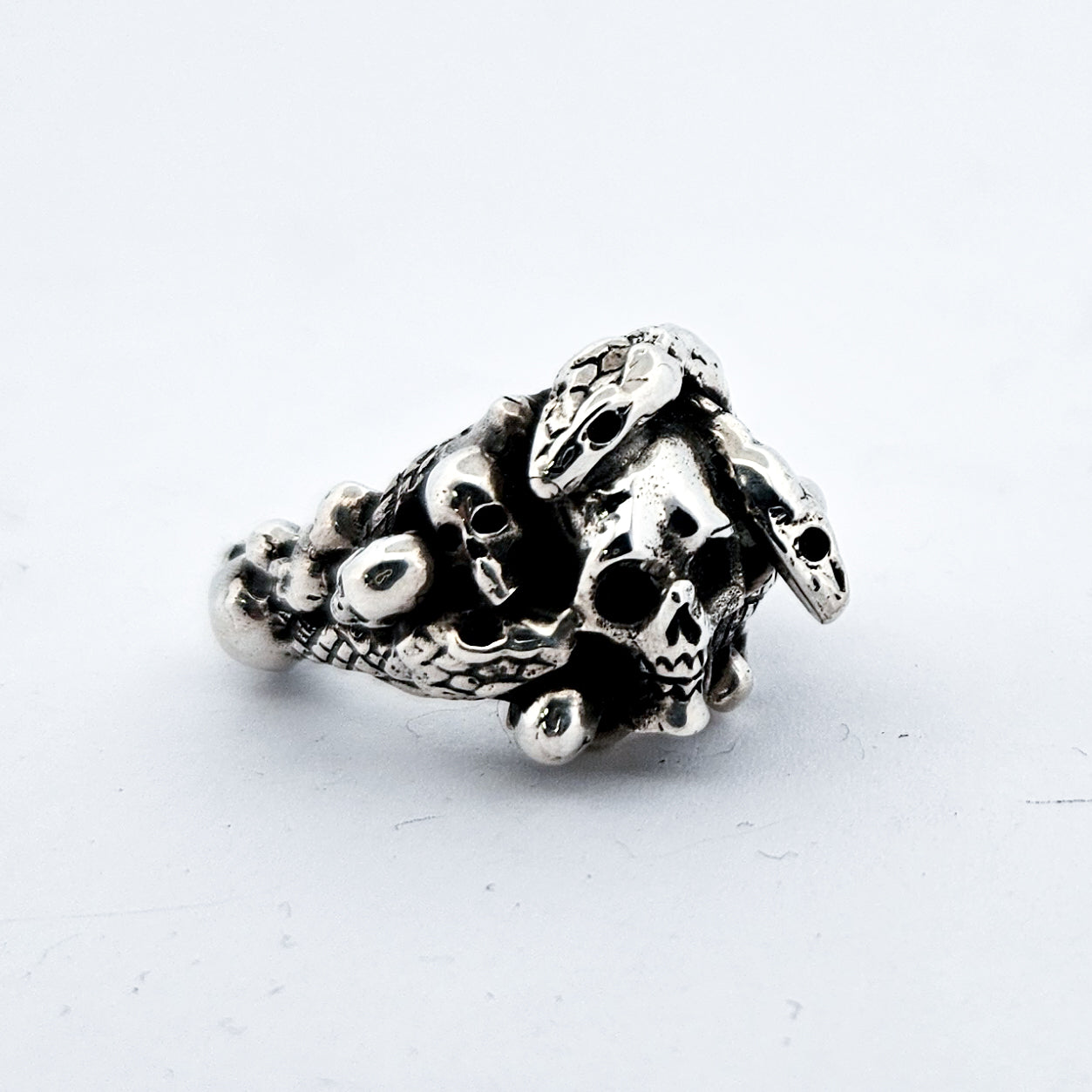 Danger Den Catacombs & Snakes Heavy Ring