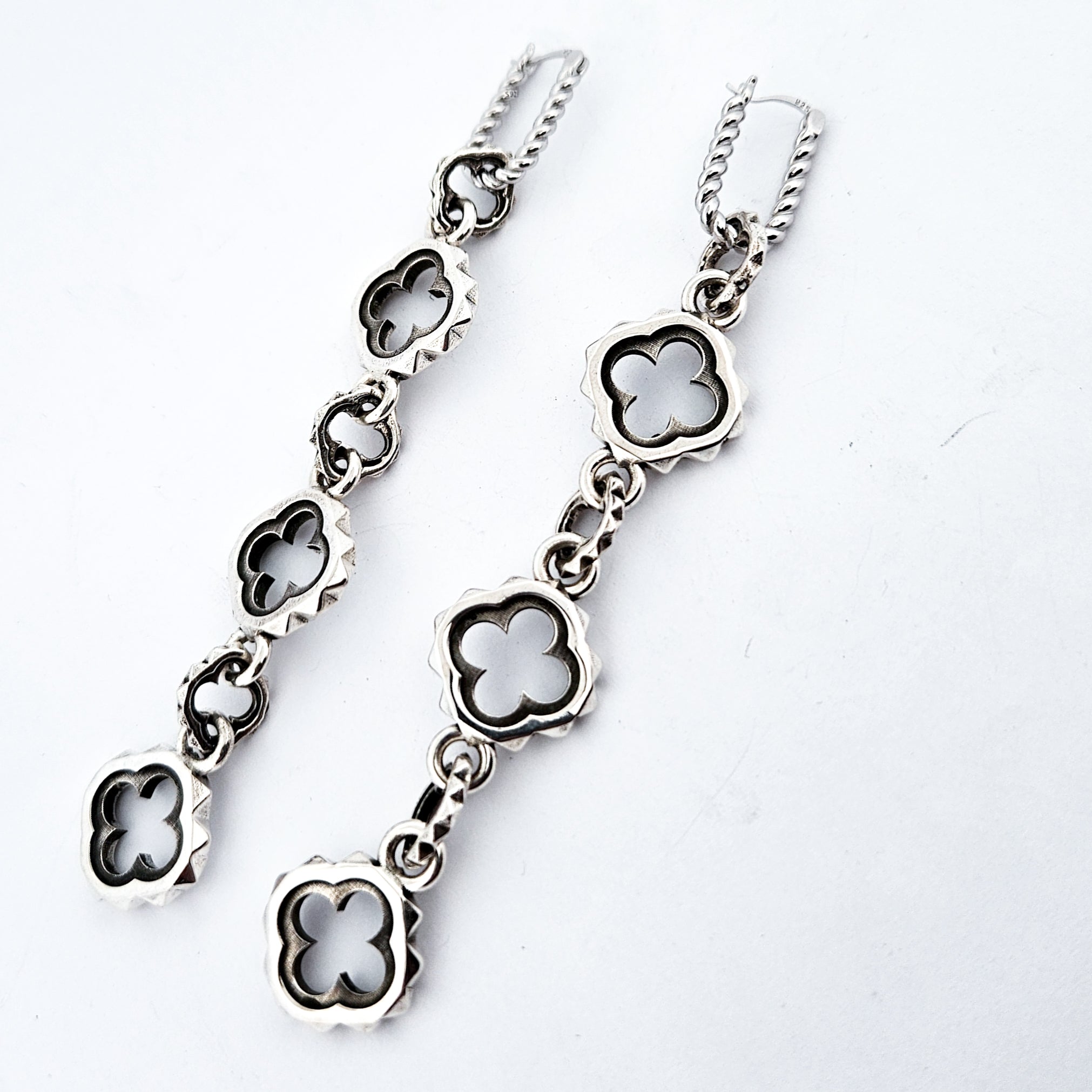 Quatre foils Dangling Silver Earrings