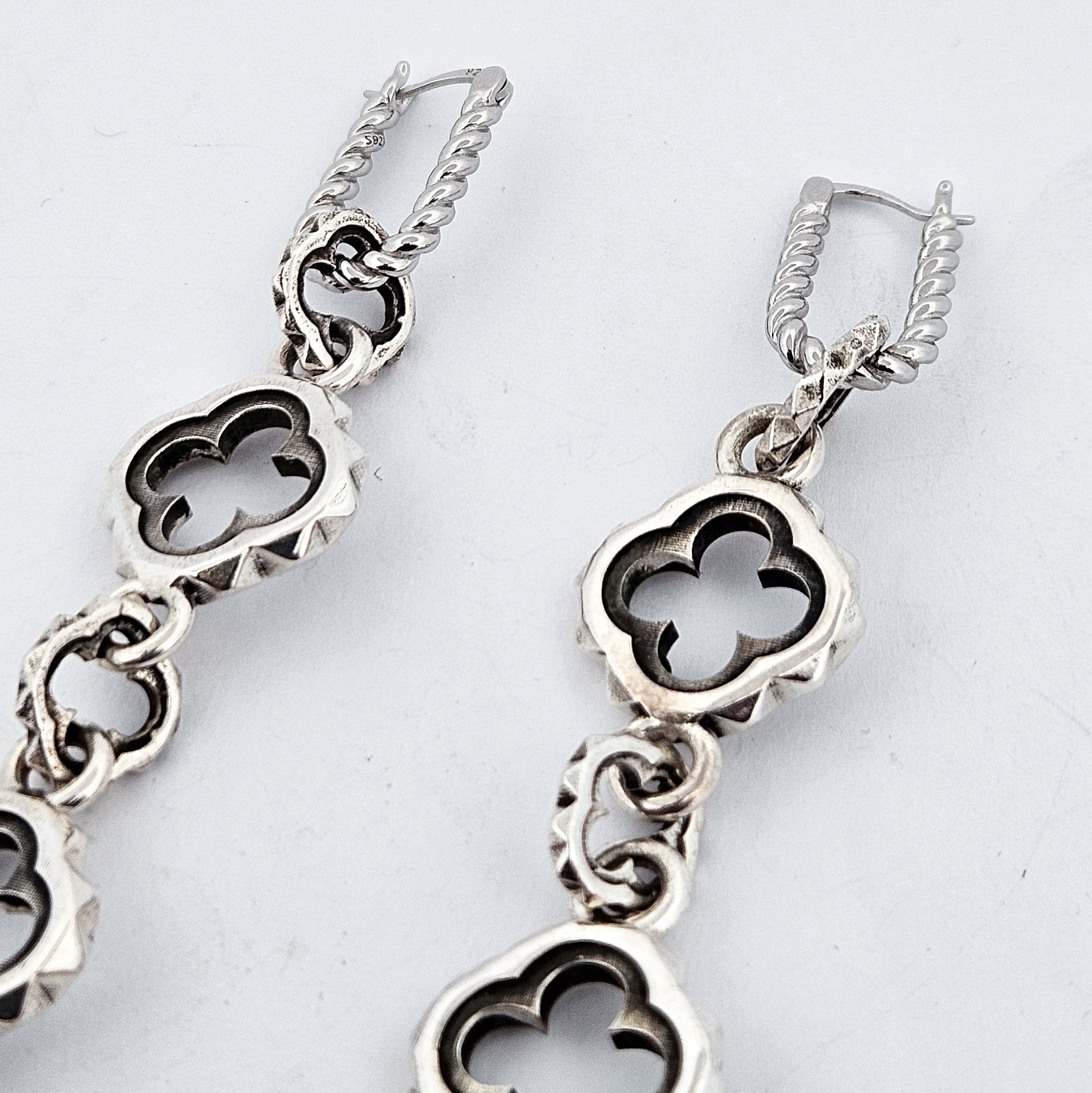 Quatre foils Dangling Silver Earrings