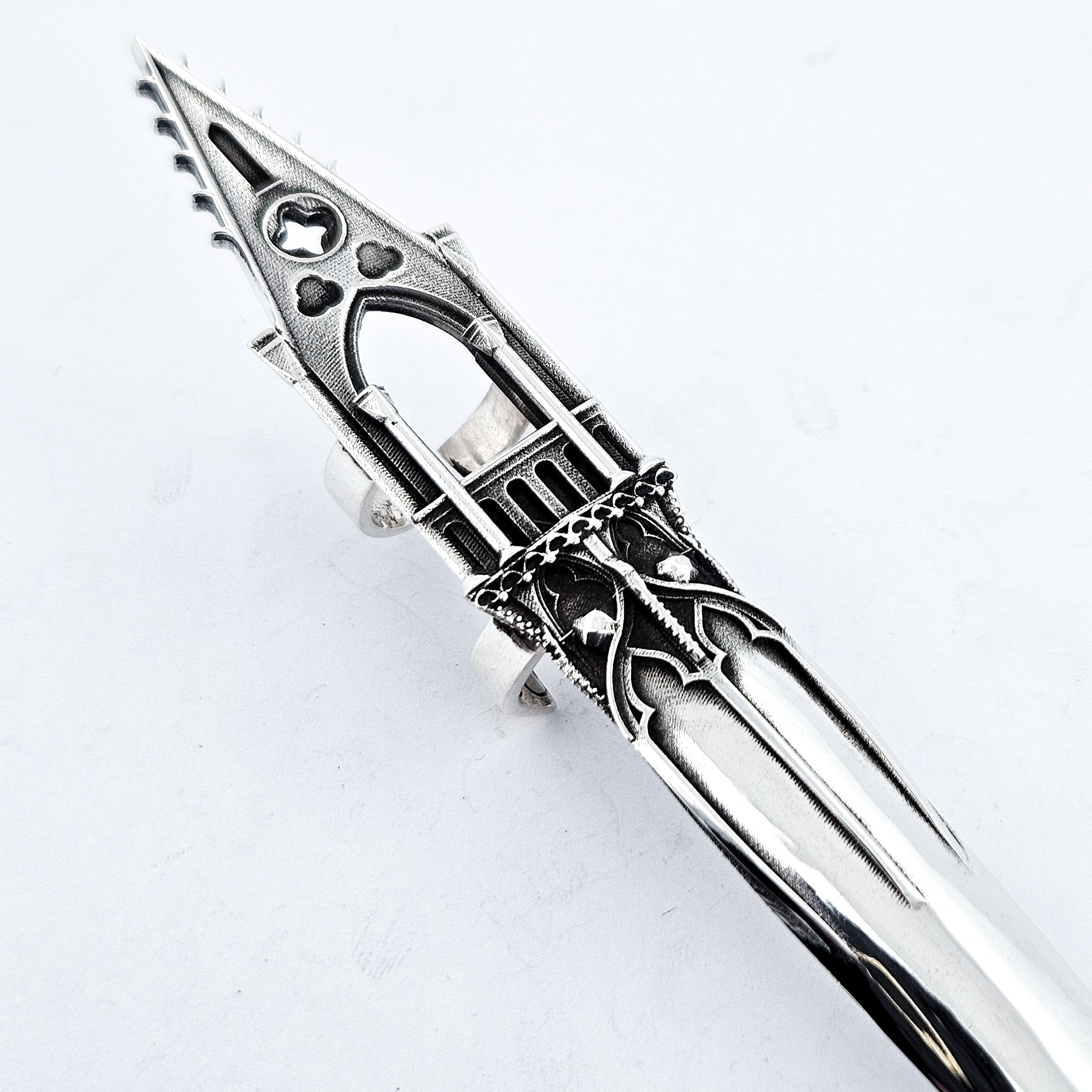 Cathedral Oversized Claw - Fake Nail Ring
