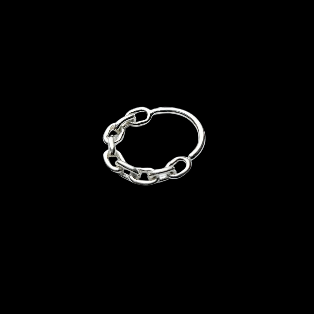 Solid Chain Septum Piercing