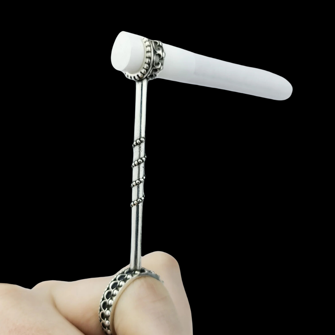 The Queens Crown Blunt Holder