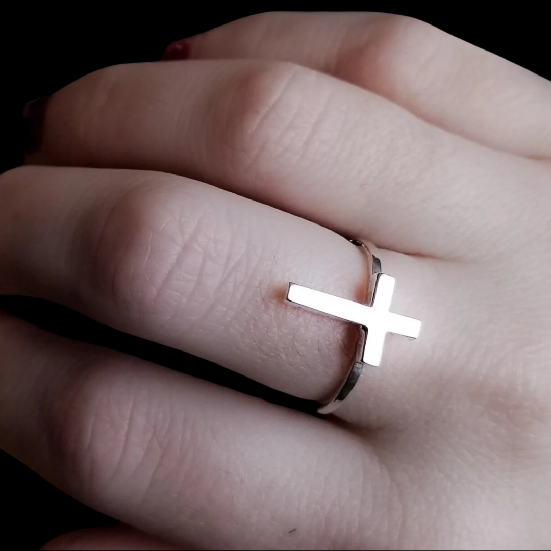 Tiny Silver Cross Ring - Inchoo Bijoux