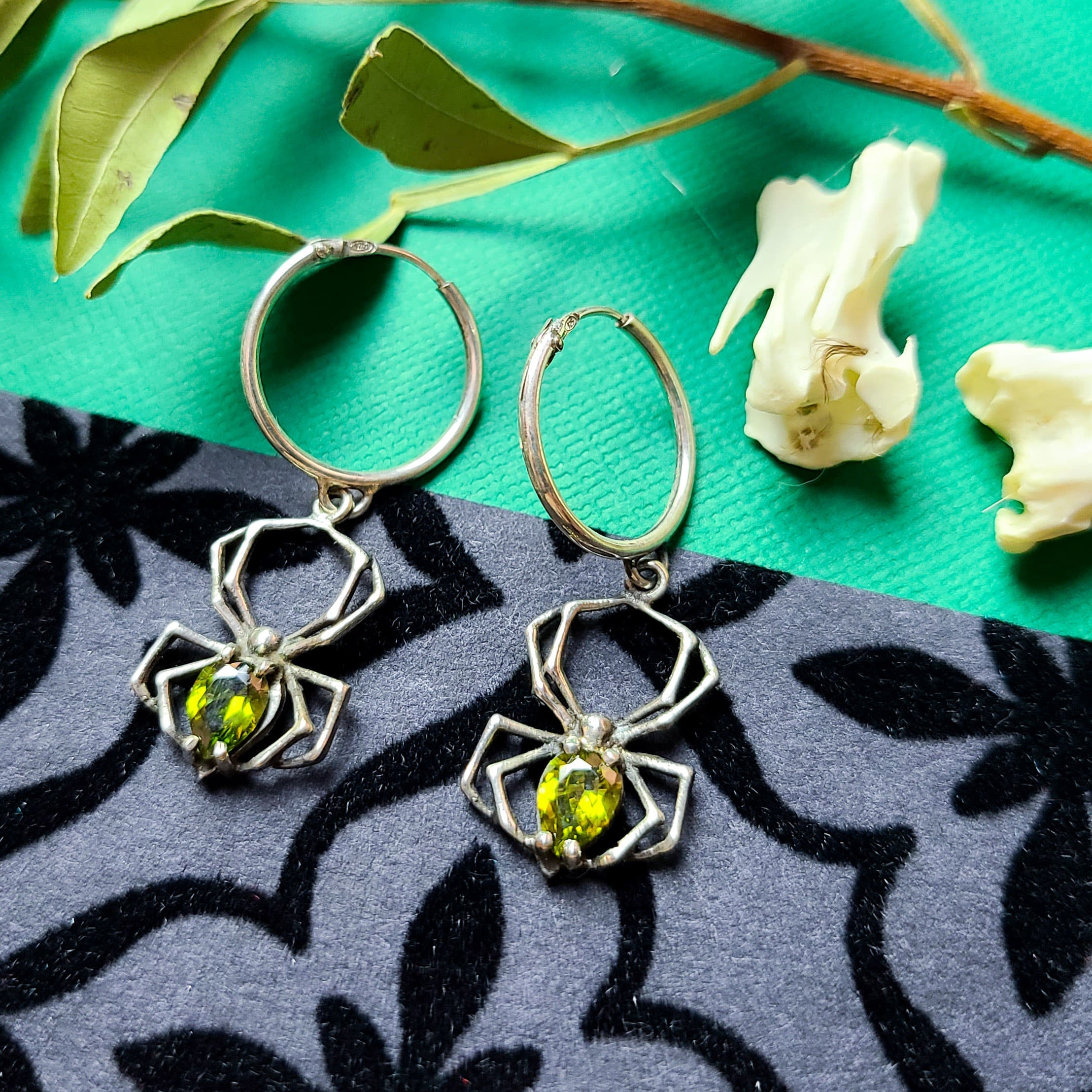 Slime Green Spider Hoops - Inchoo Bijoux