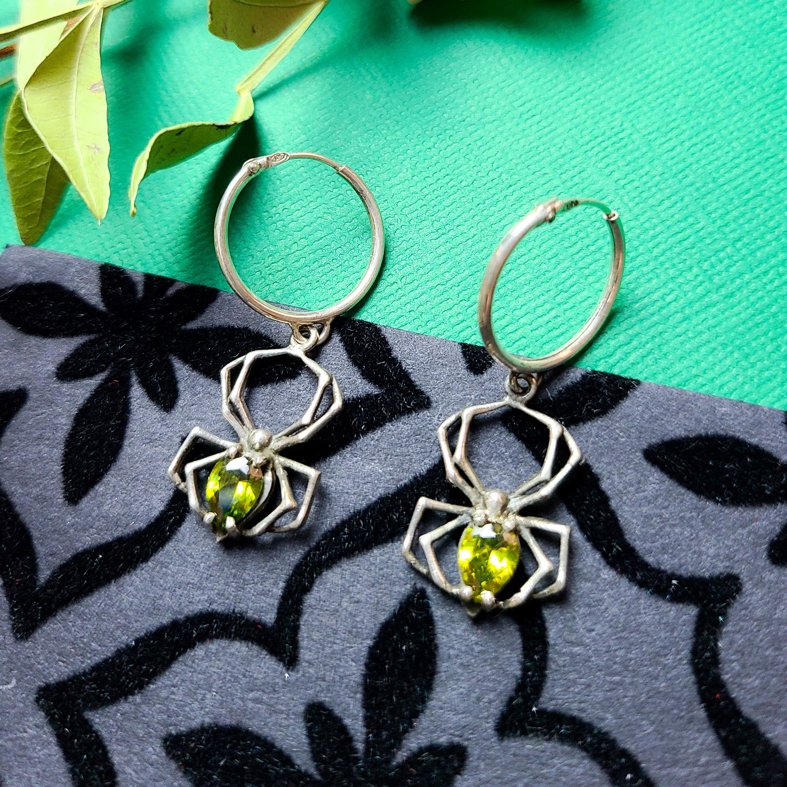 Slime Green Spider Hoops - Inchoo Bijoux