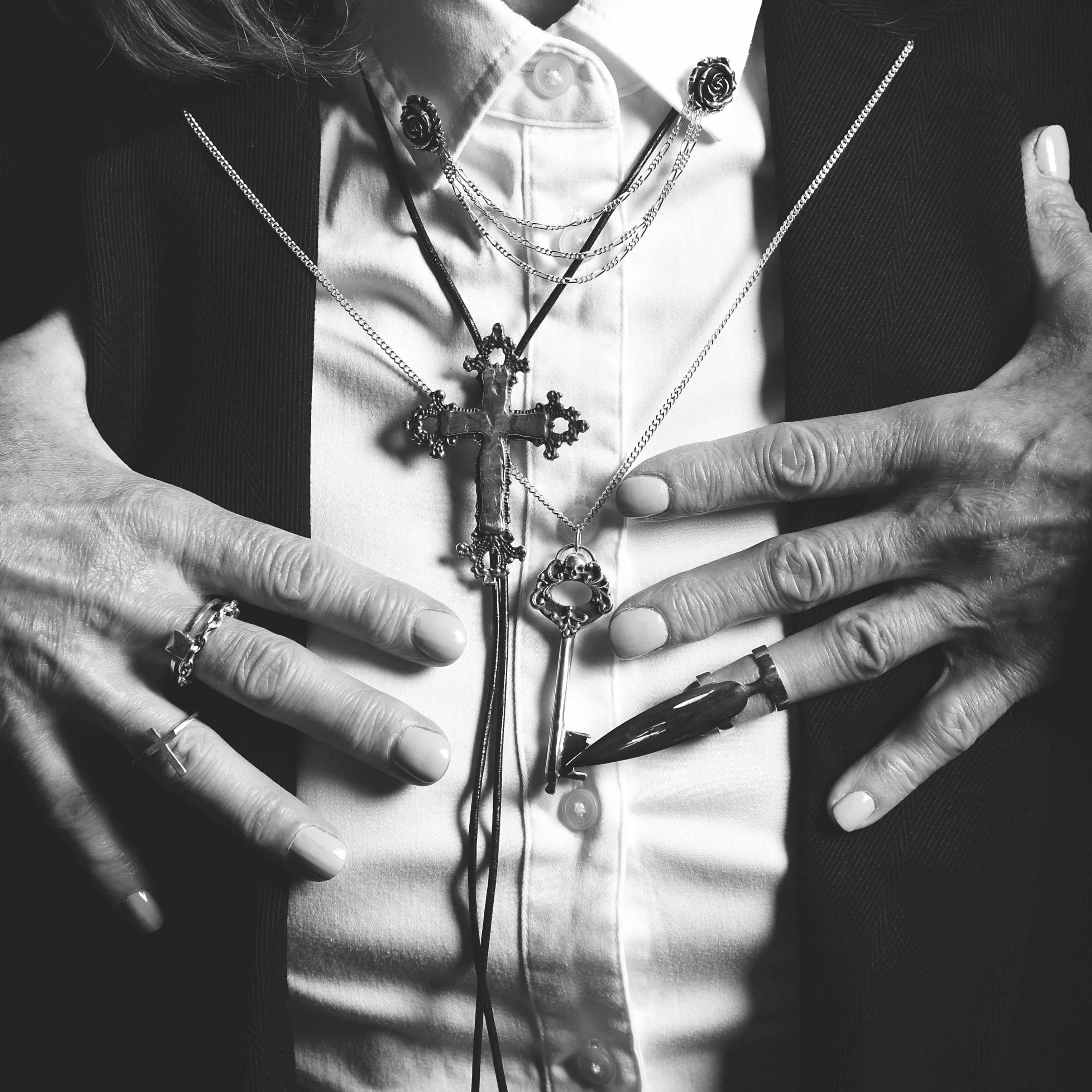 Oversized Stiletto Fake Nail Claw Midi Ring