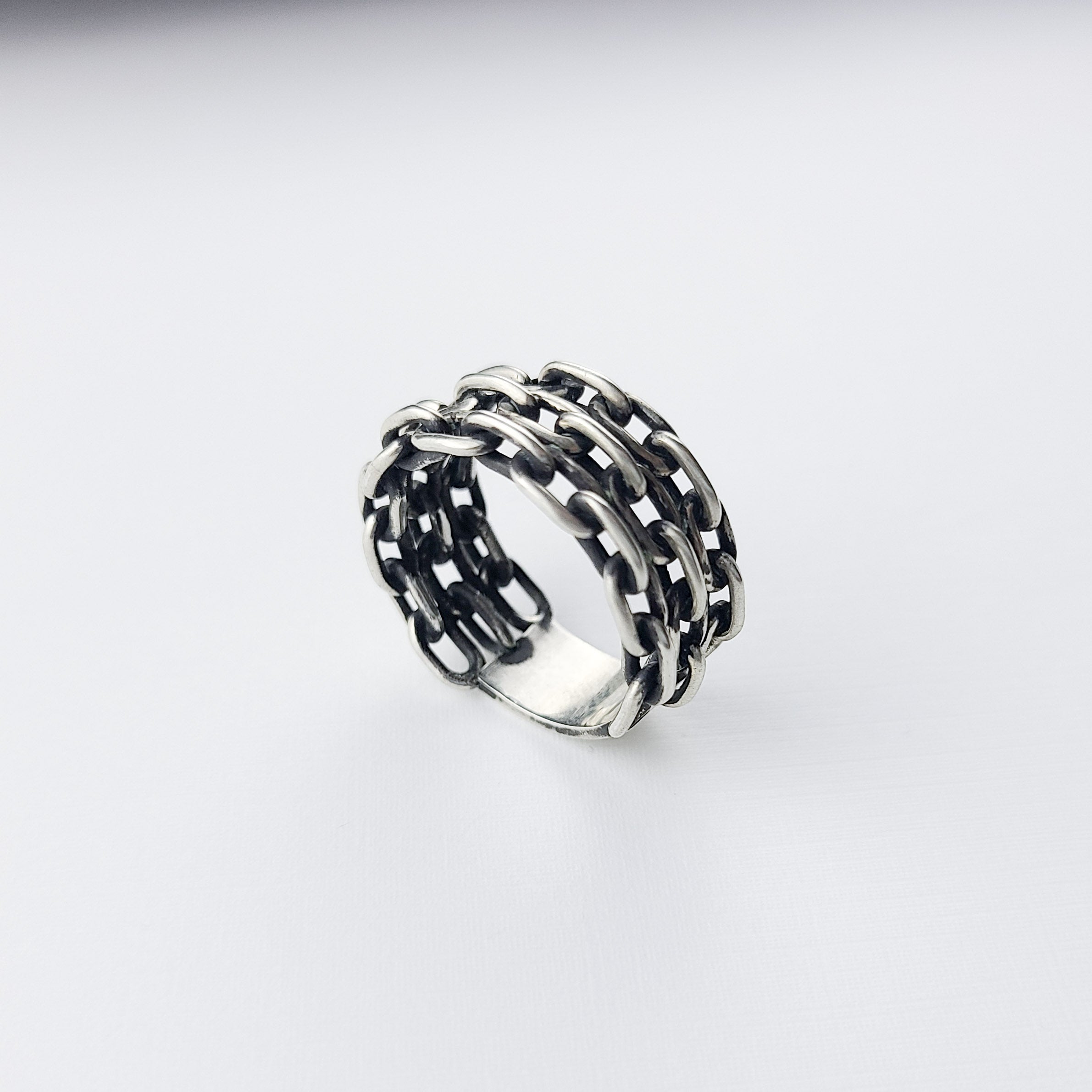 Wide 3 Row Keeper Chain Ring