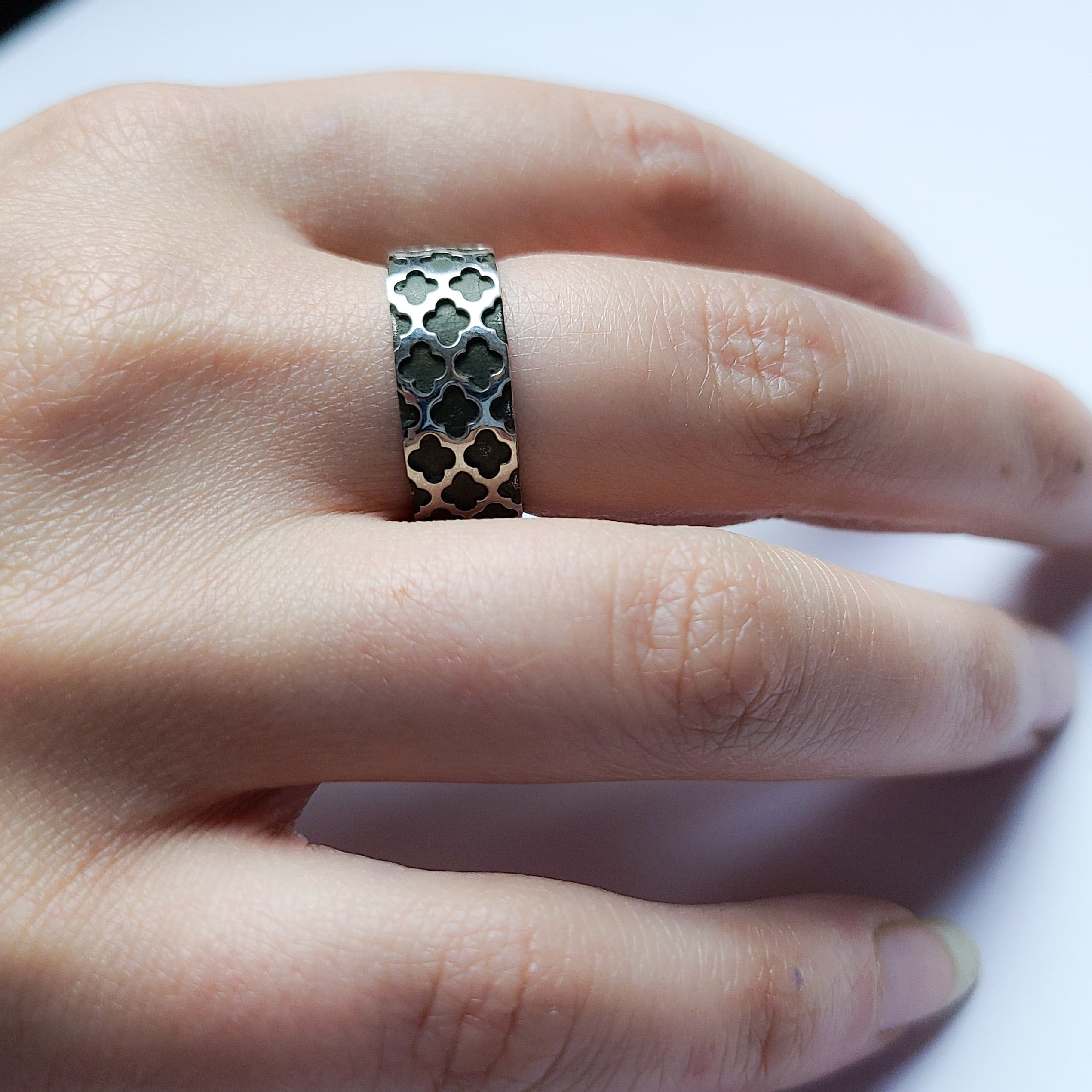 8mm Wide Confessional Pattern Ring Band-Ring-Inchoo Bijoux-Inchoo Bijoux
