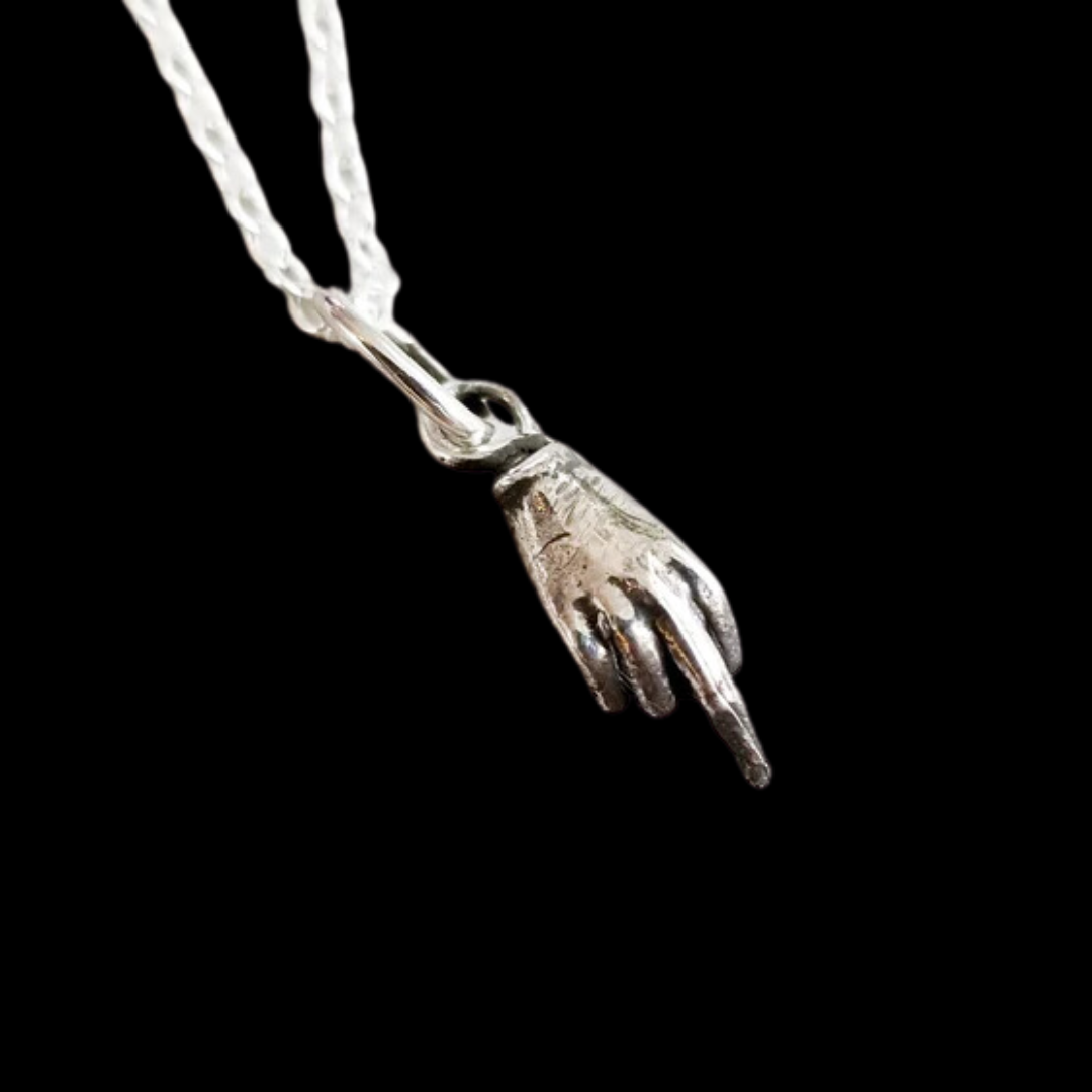 Middle Finger Pendant - Inchoo Bijoux