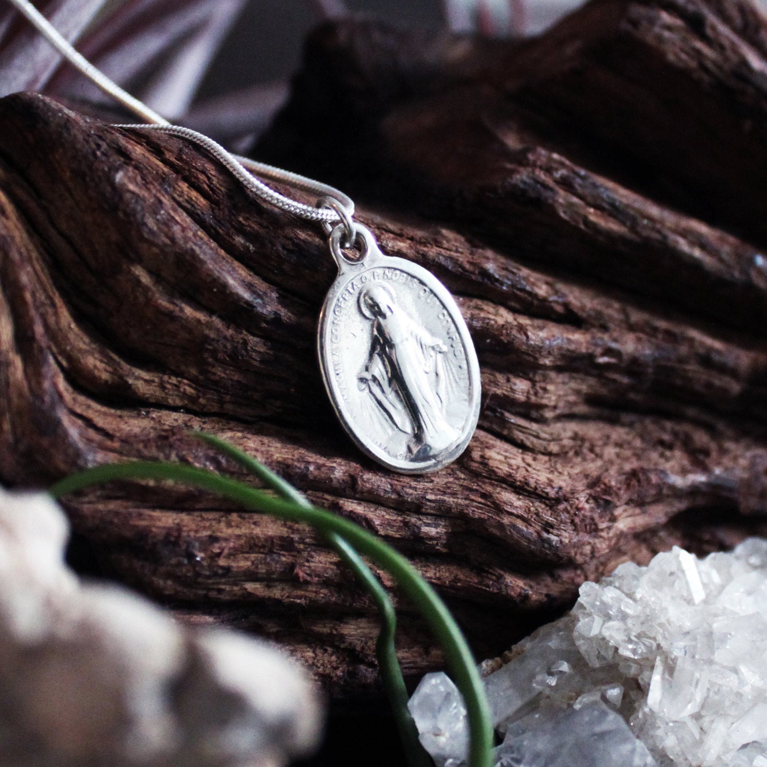 Silver Virgin Mary Pendant - Inchoo Bijoux