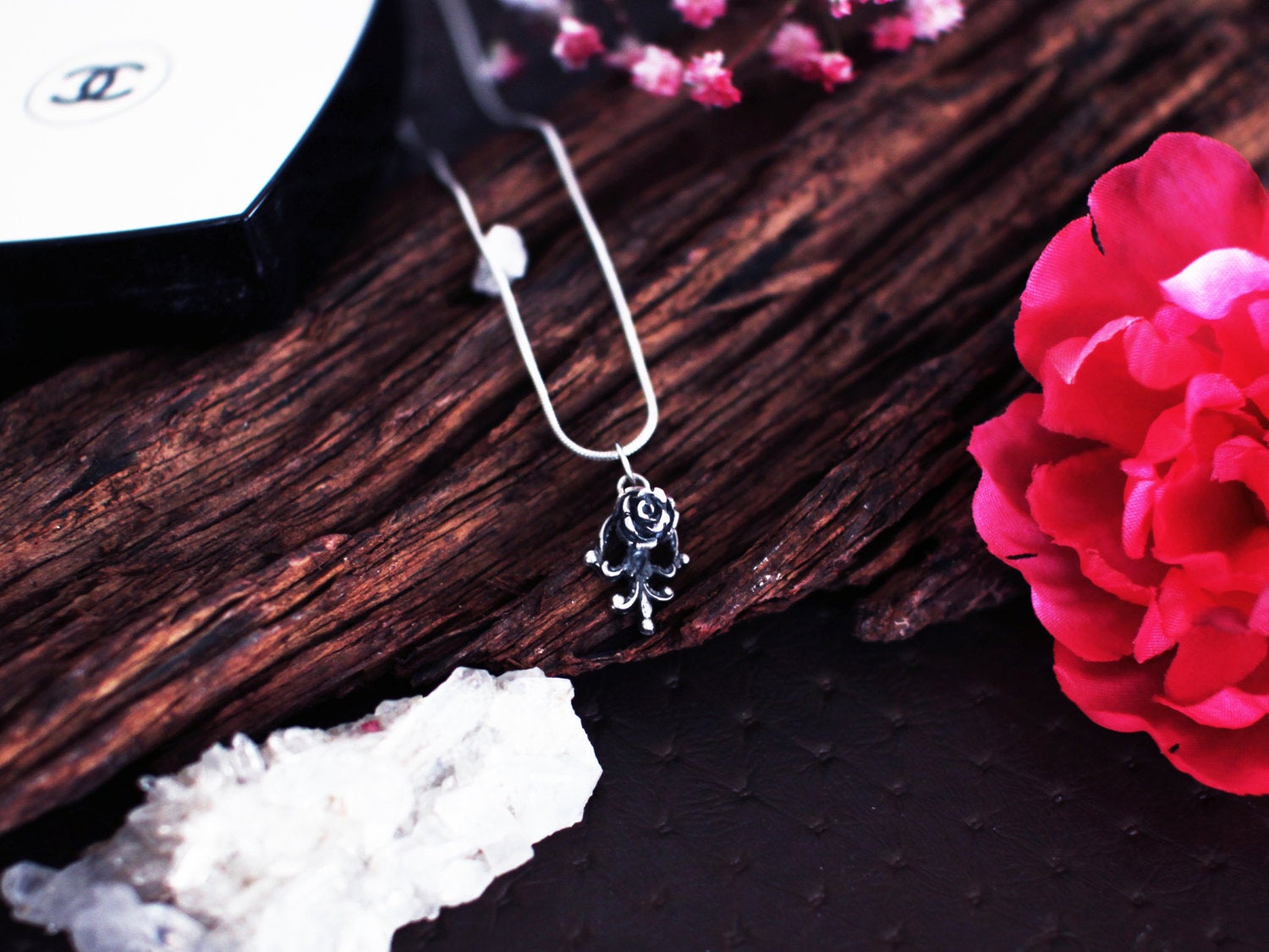 Tiny Silver Rose Pendant - Inchoo Bijoux