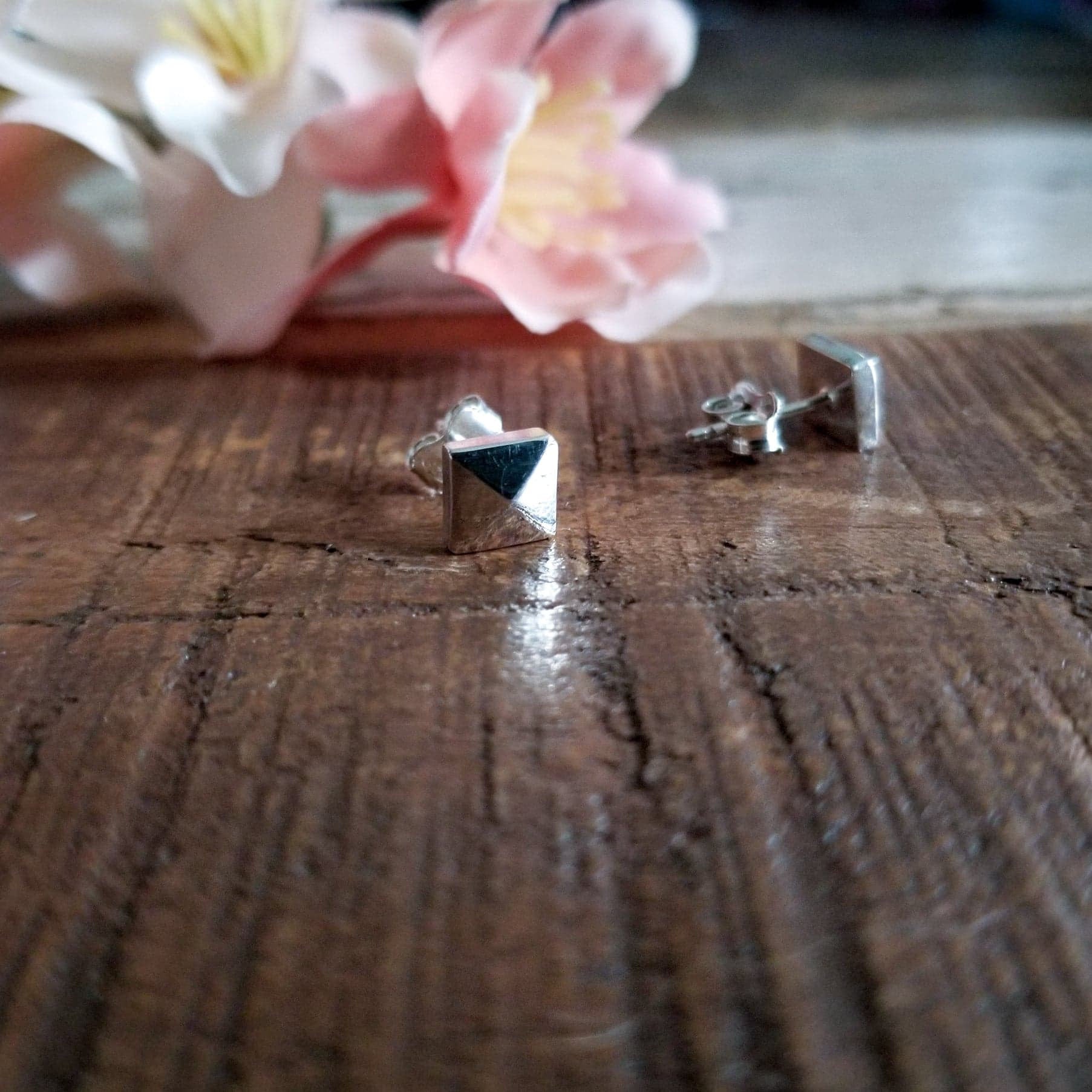 Square Pyramid Rocker Earrings - Inchoo Bijoux