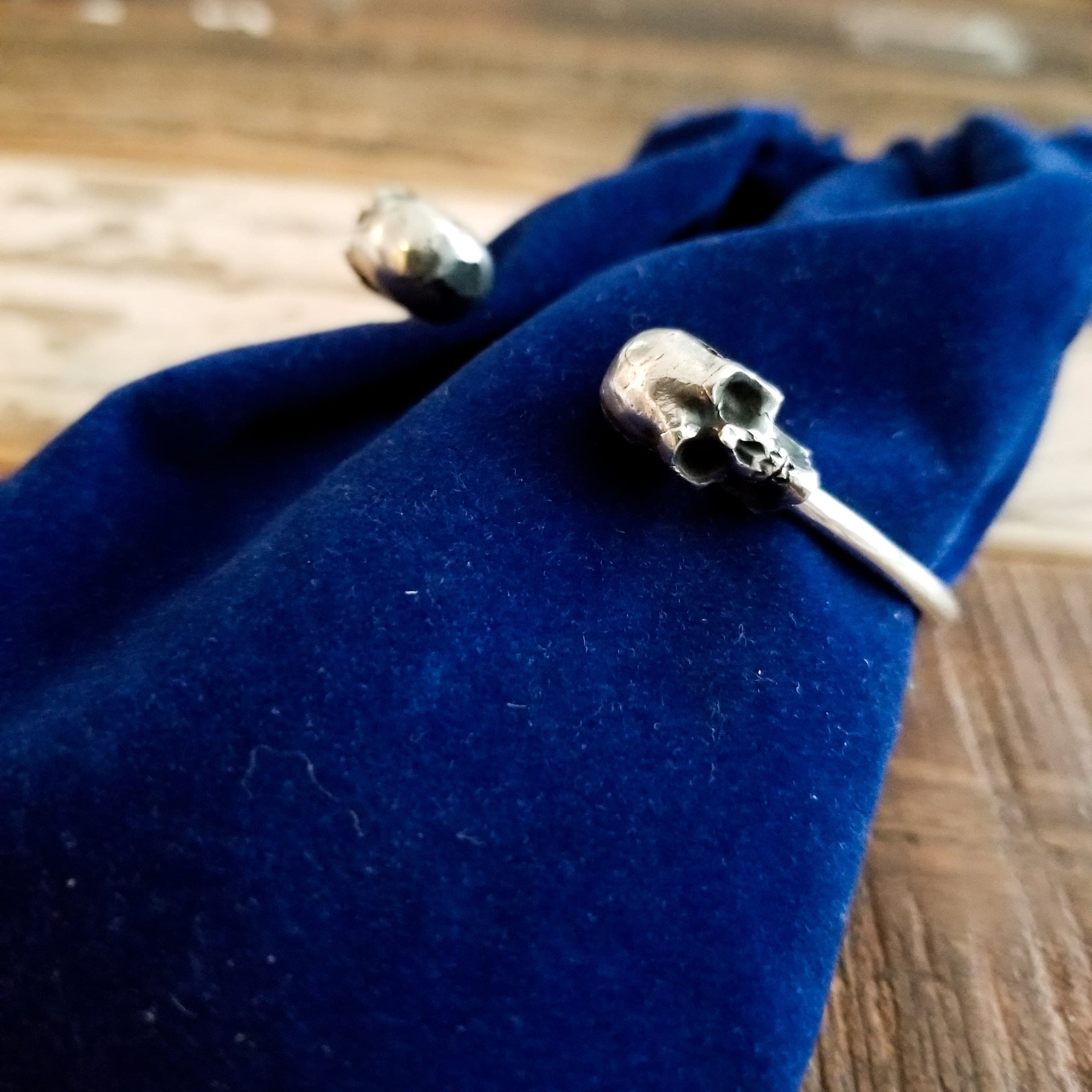Mens Silver Skull Bracelet - Inchoo Bijoux