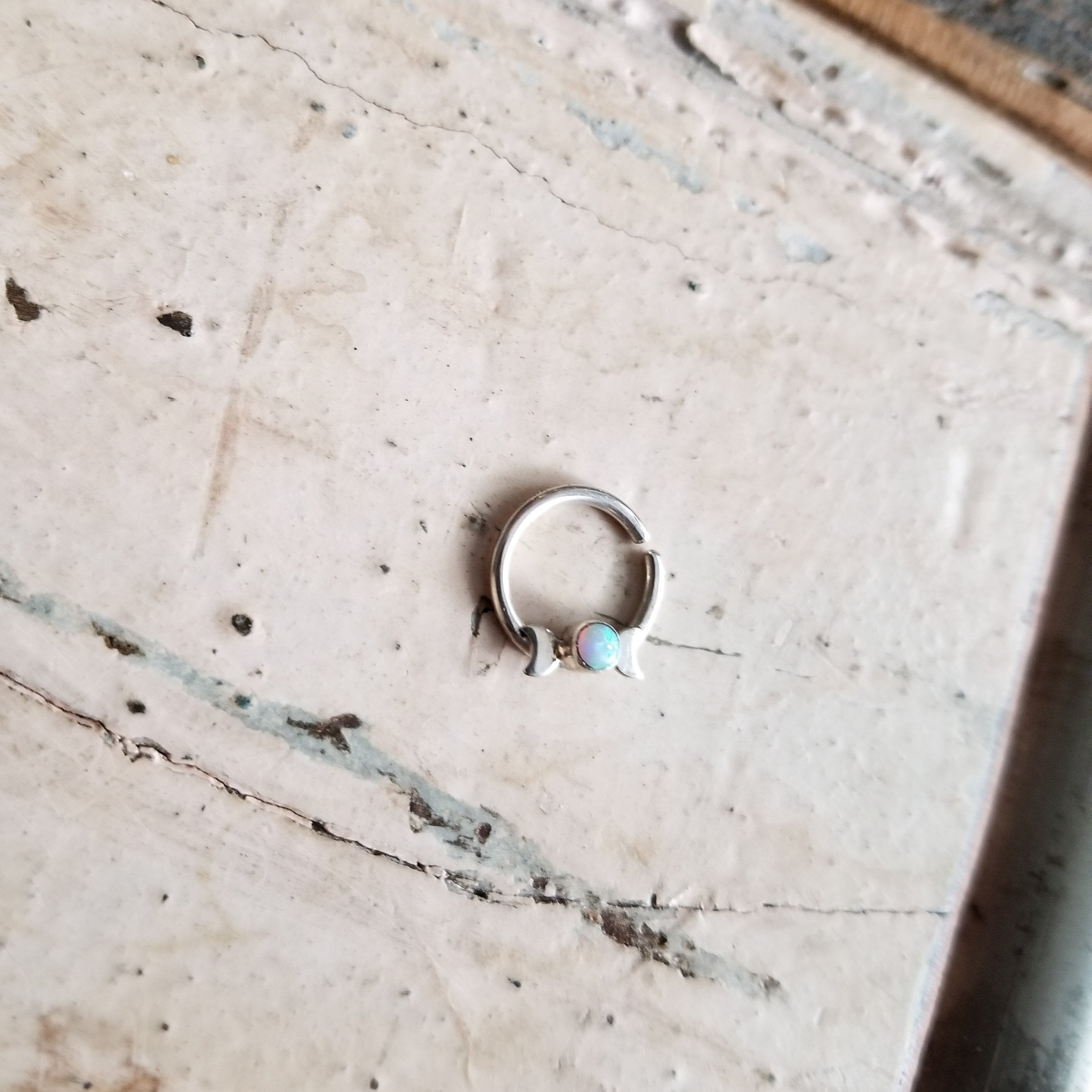 Opal Moon Phase Septum-Septum-Inchoo Bijoux-Inchoo Bijoux