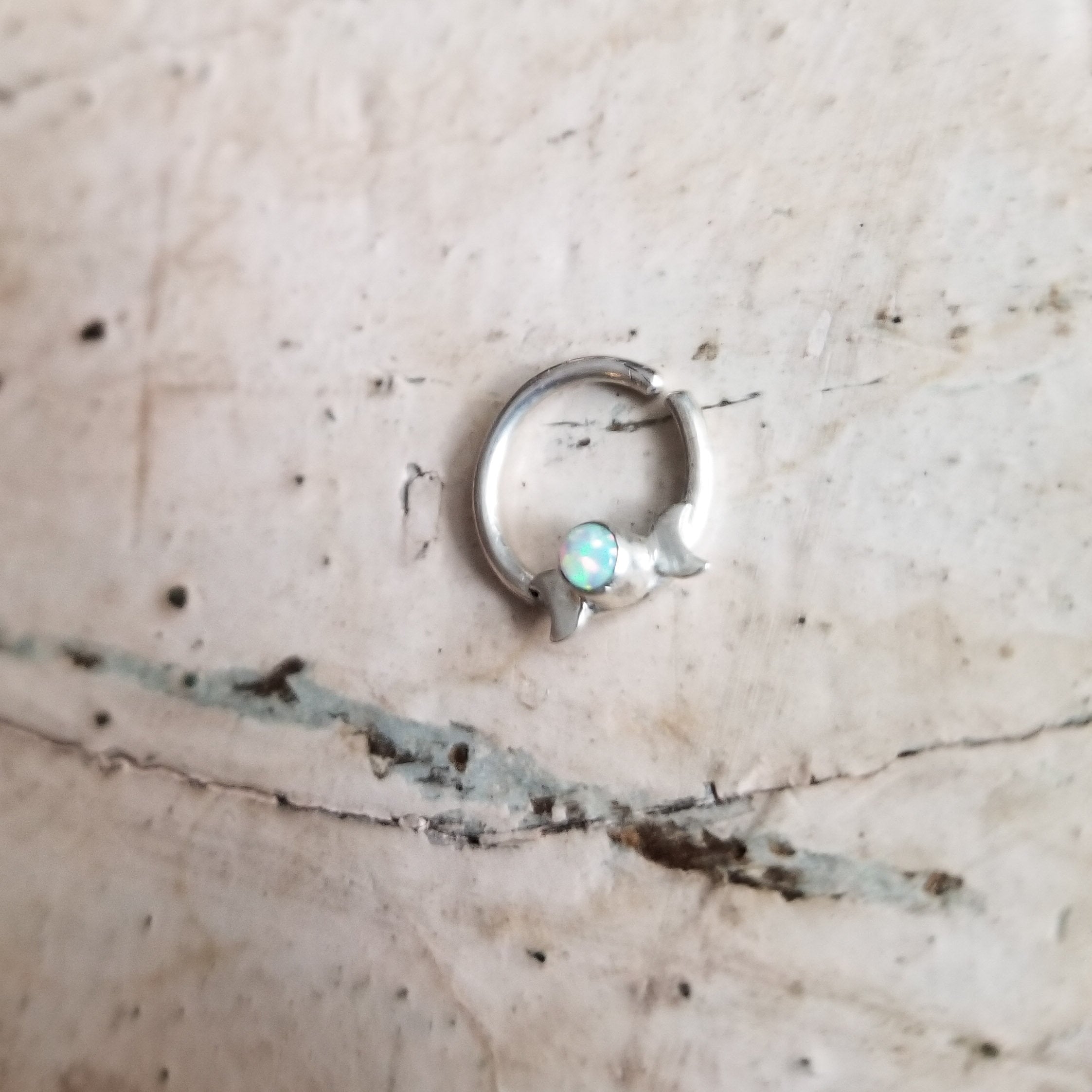 Opal Moon Phase Septum-Septum-Inchoo Bijoux-Inchoo Bijoux