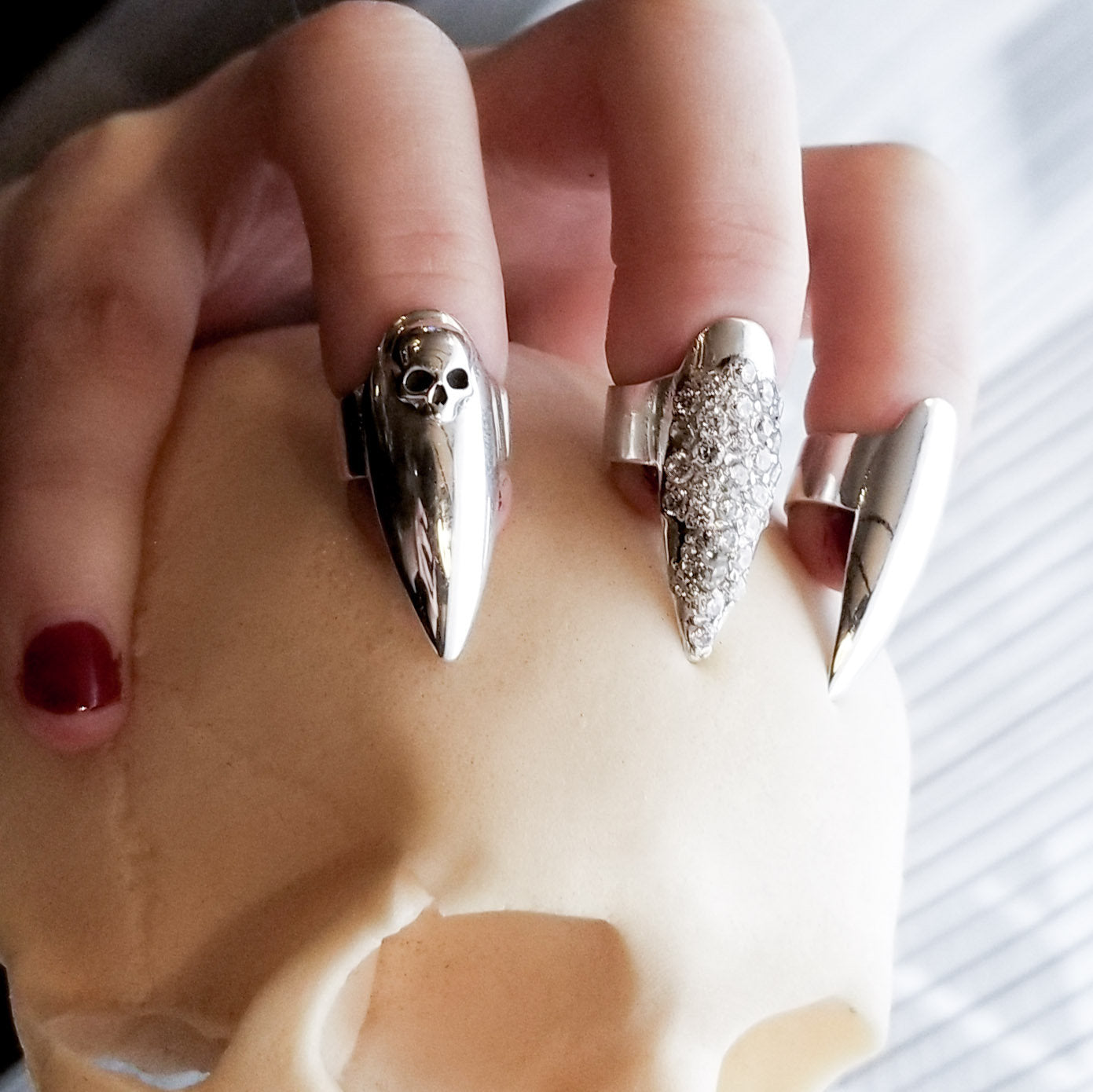 Skull Stiletto Midi Fake Nail Ring - Inchoo Bijoux