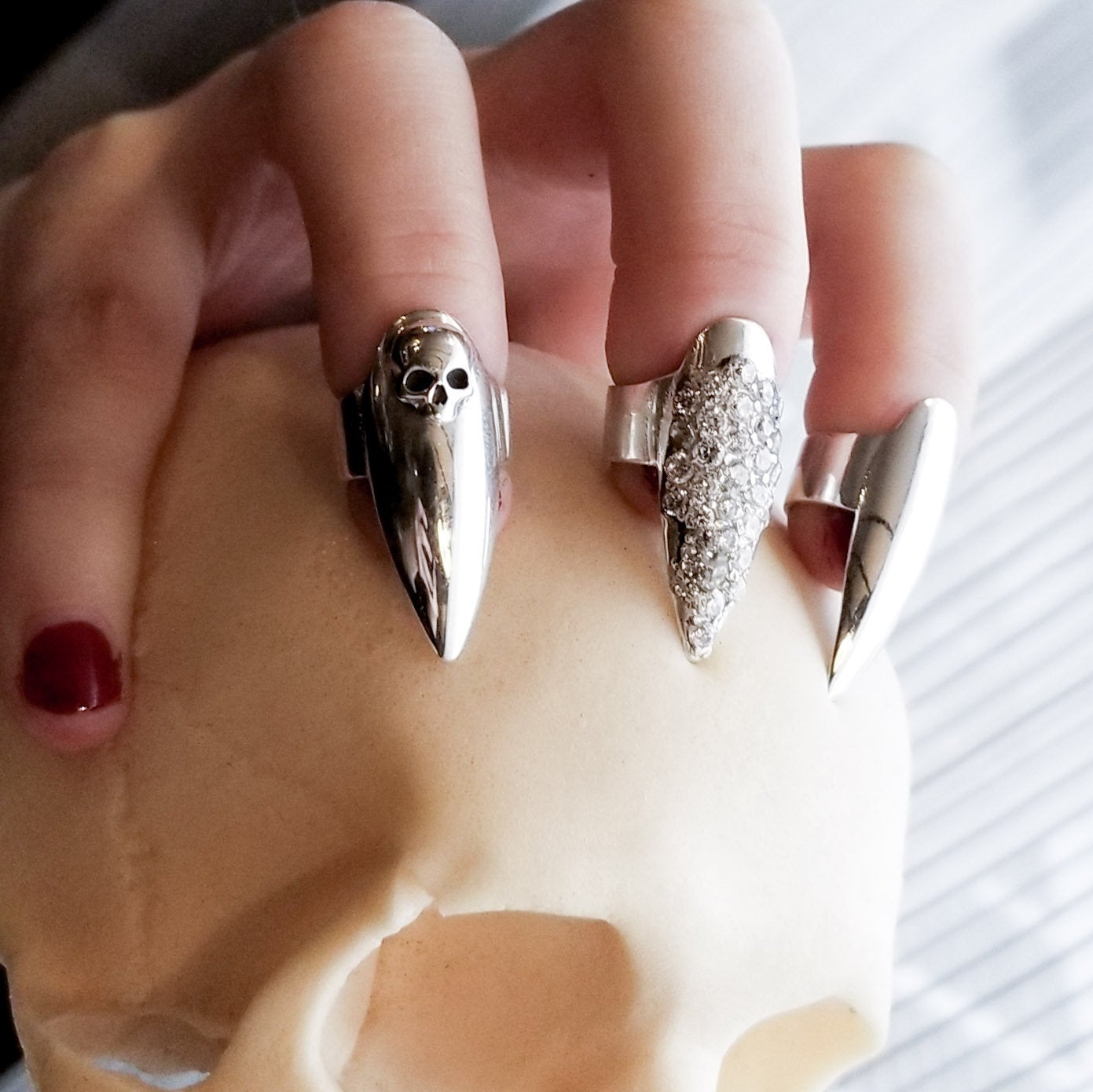 Glamorous Stiletto Claw Midi Ring - Inchoo Bijoux