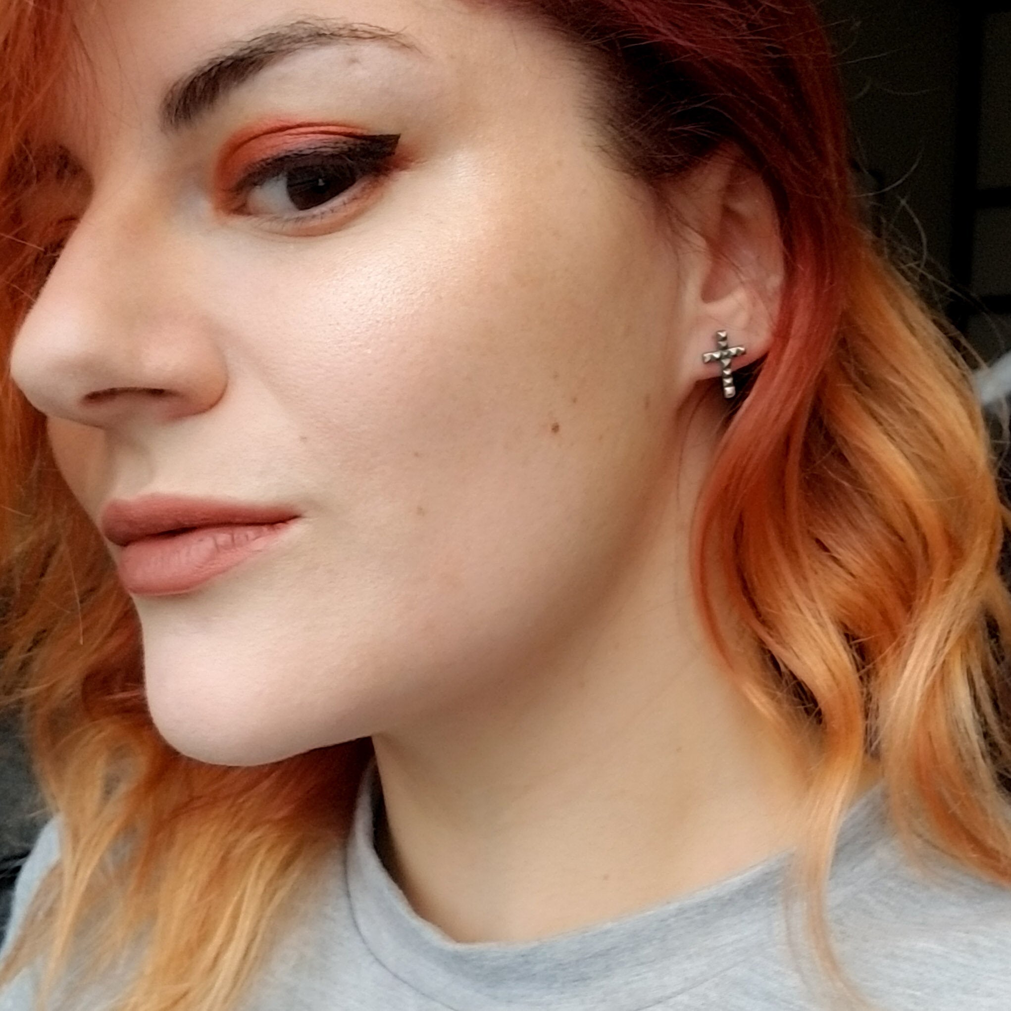 Tiny Studded Cross Earrings - Inchoo Bijoux