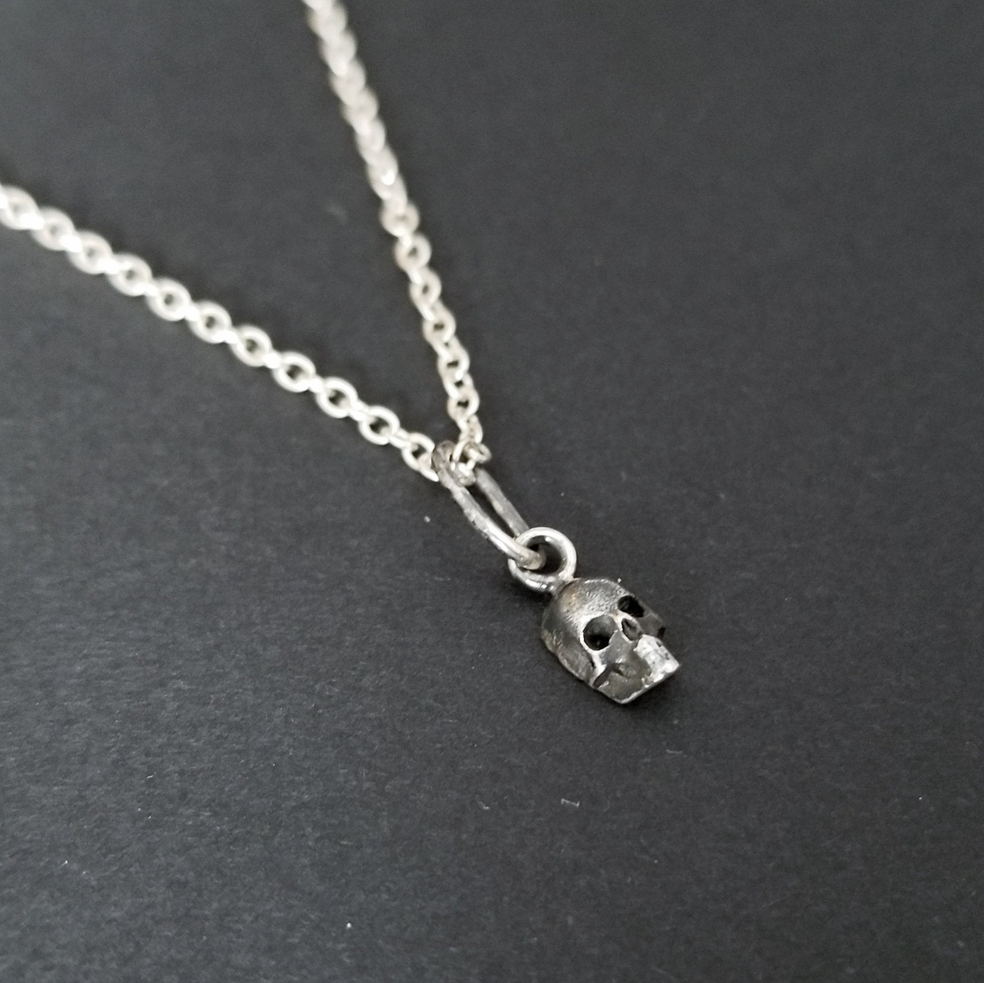 Tiny Silver Skull Pendant - Inchoo Bijoux