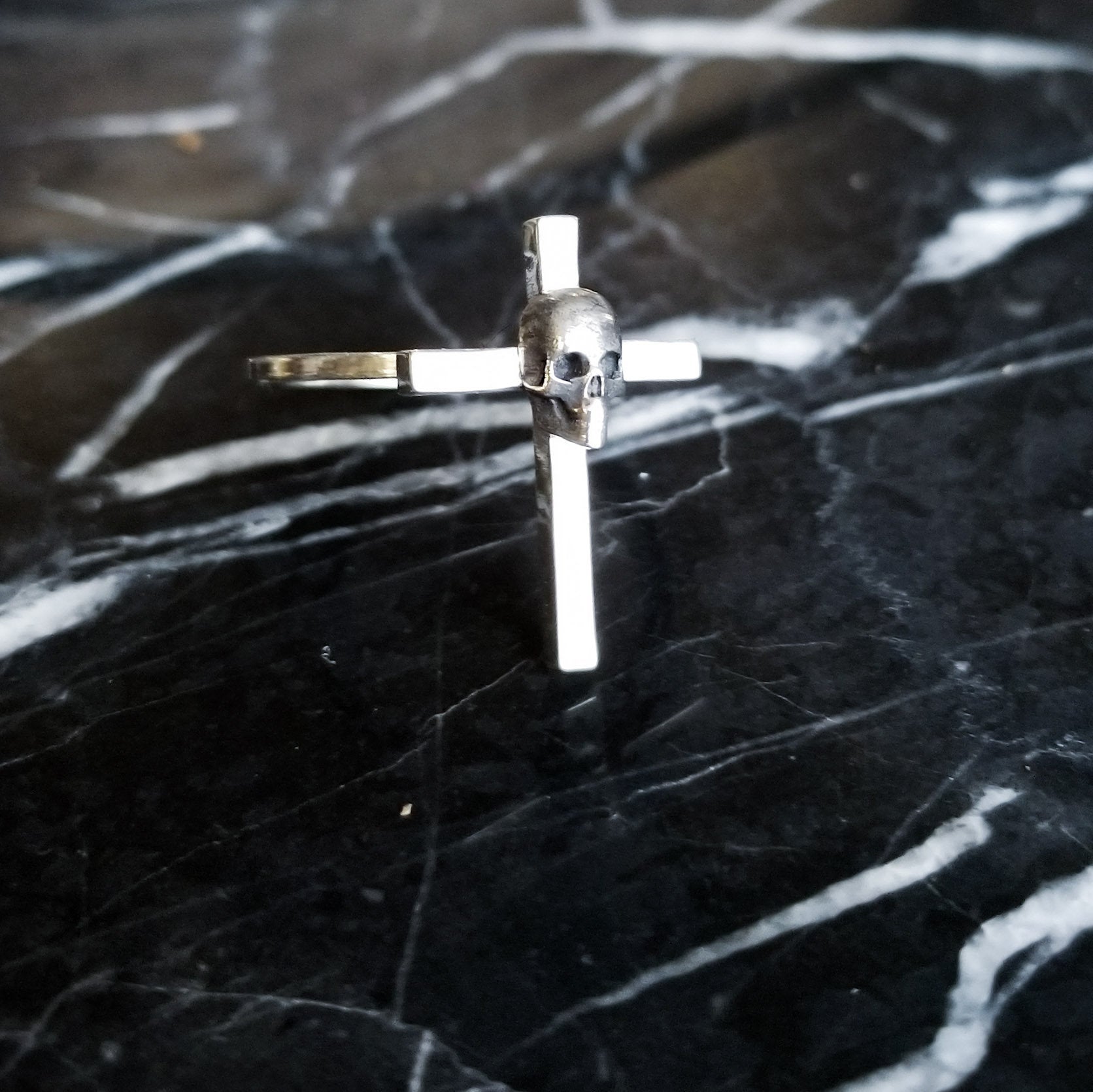 Skull Cross Goth Ring-Ring-Inchoo Bijoux-Inchoo Bijoux