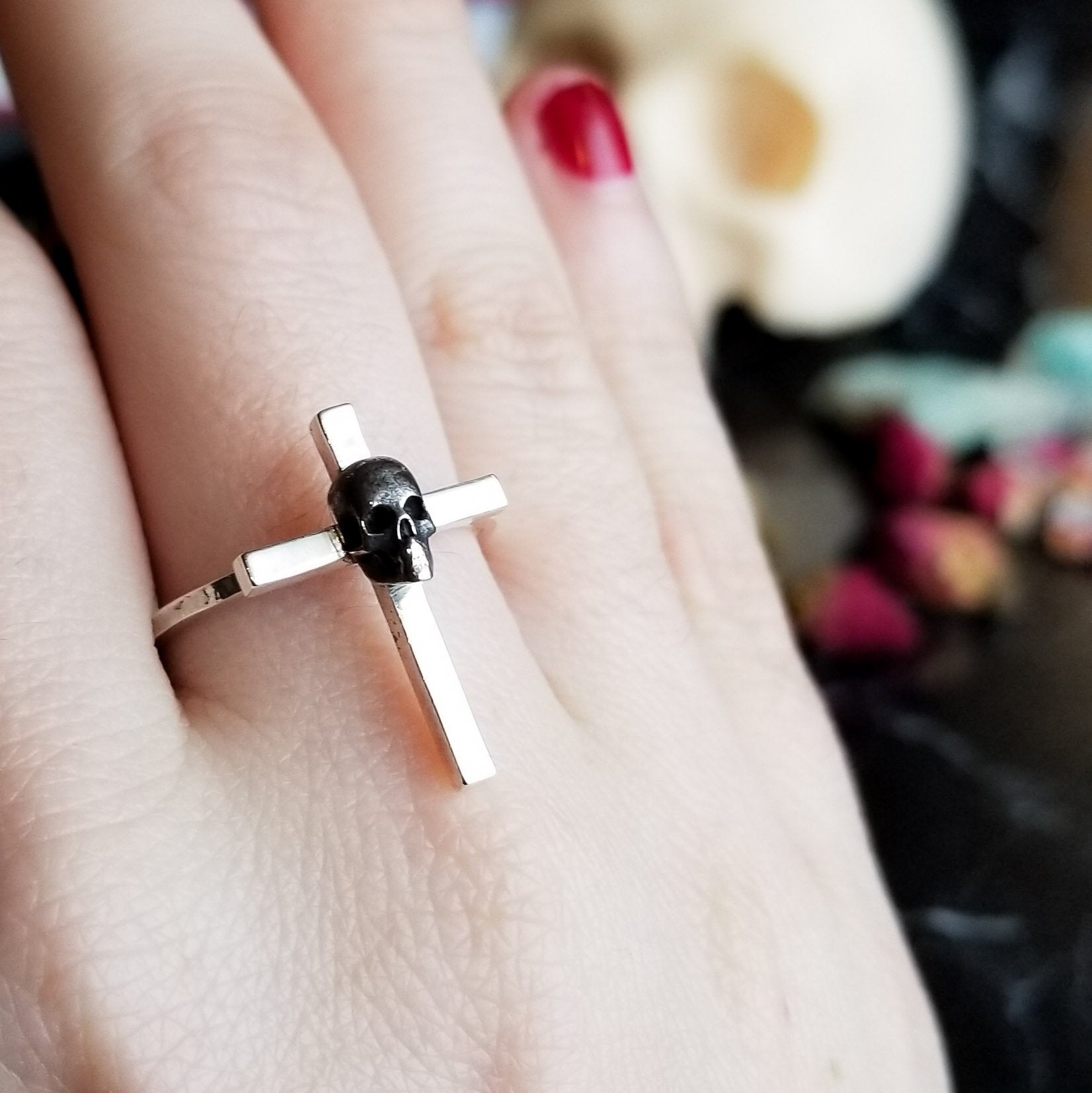 Skull Cross Goth Ring-Ring-Inchoo Bijoux-Inchoo Bijoux