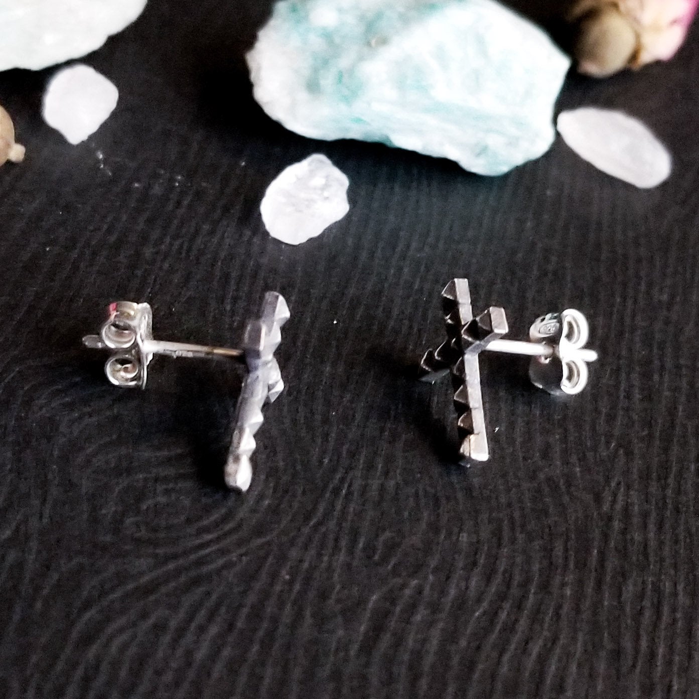 Tiny Studded Cross Earrings - Inchoo Bijoux