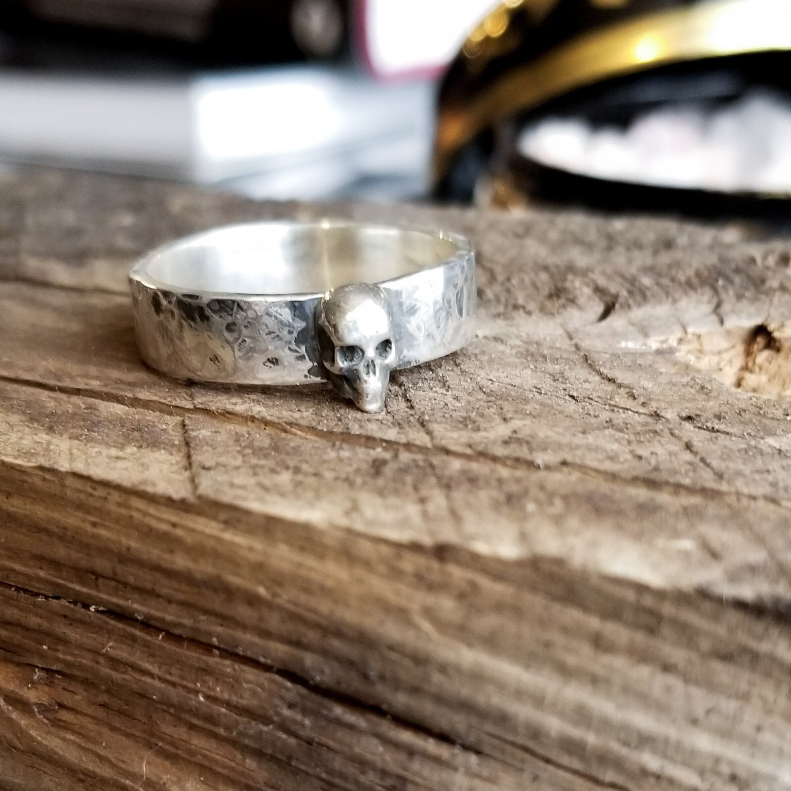 Hammered Goth Skull Mens Ring - Inchoo Bijoux