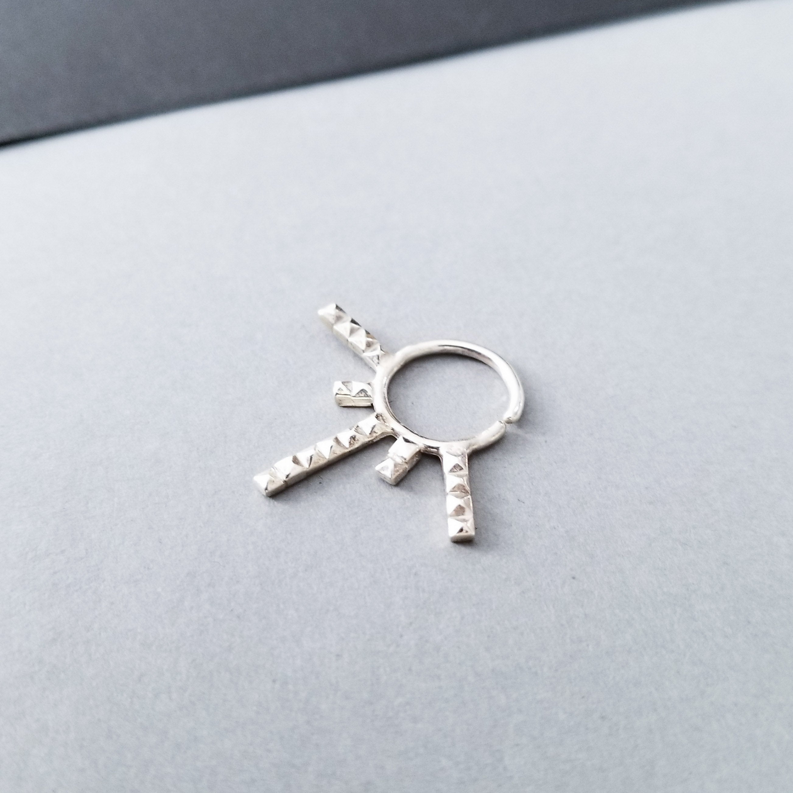 Studded Aura Septum-Septum-Inchoo Bijoux-Inchoo Bijoux