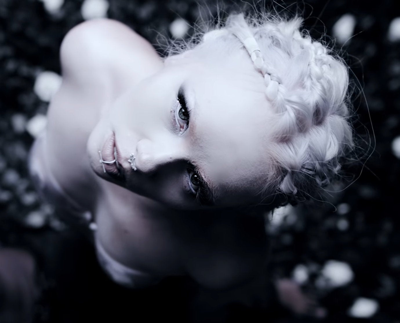 Fake Lip Ring Featured in Kerli Savages Video Clip - Inchoo Bijoux