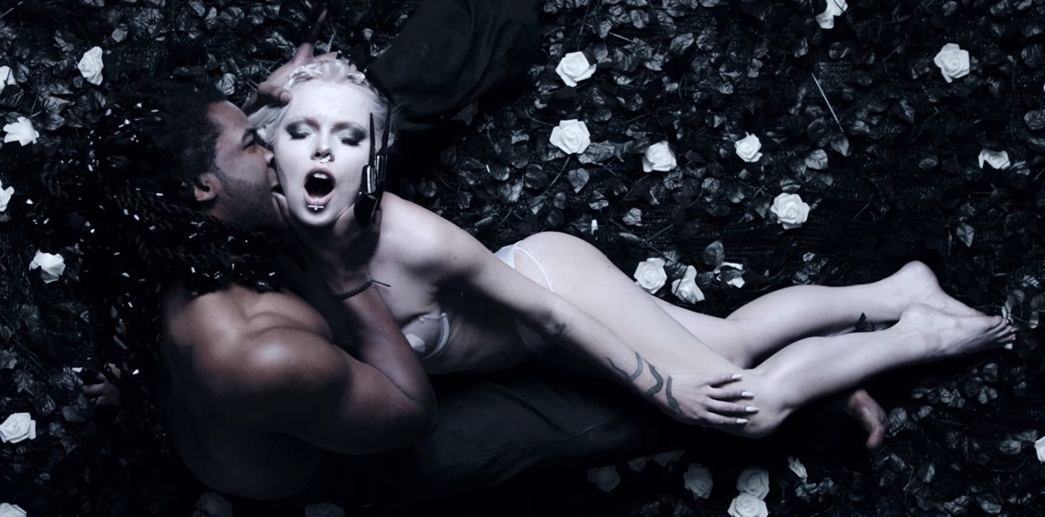 Fake Lip Ring Featured in Kerli Savages Video Clip - Inchoo Bijoux