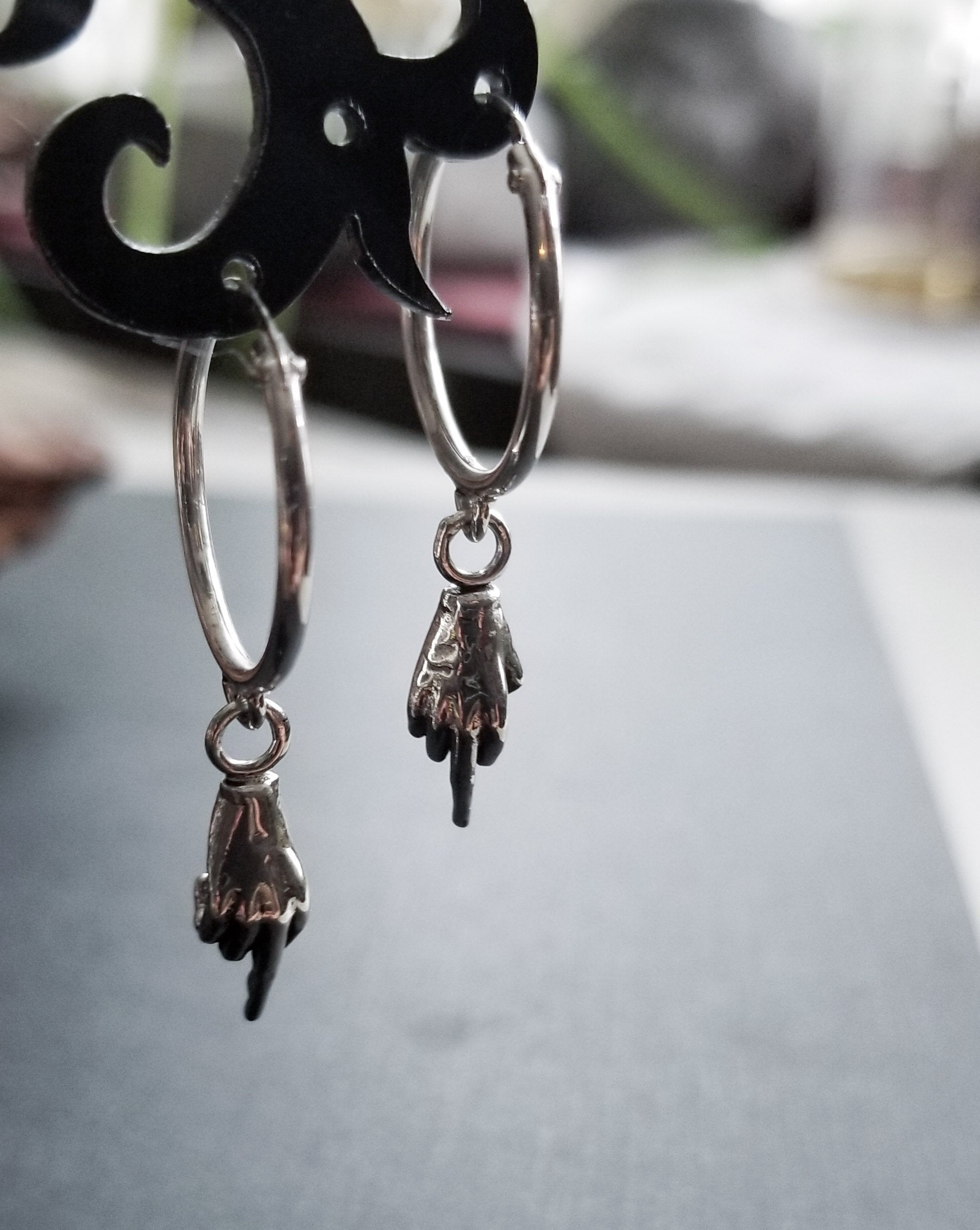 Middle Finger Hoop Earrings - Inchoo Bijoux