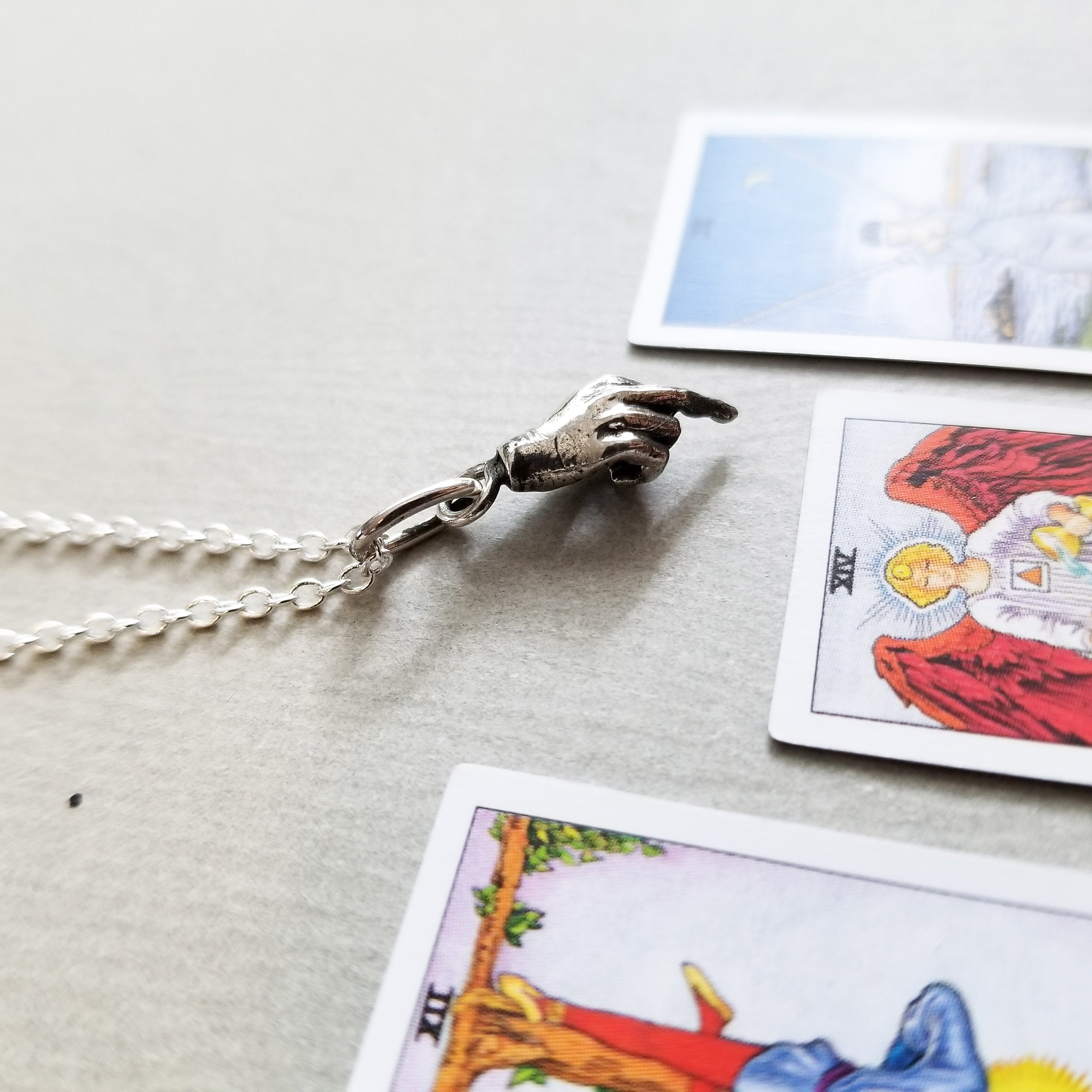 Middle Finger Pendant - Inchoo Bijoux