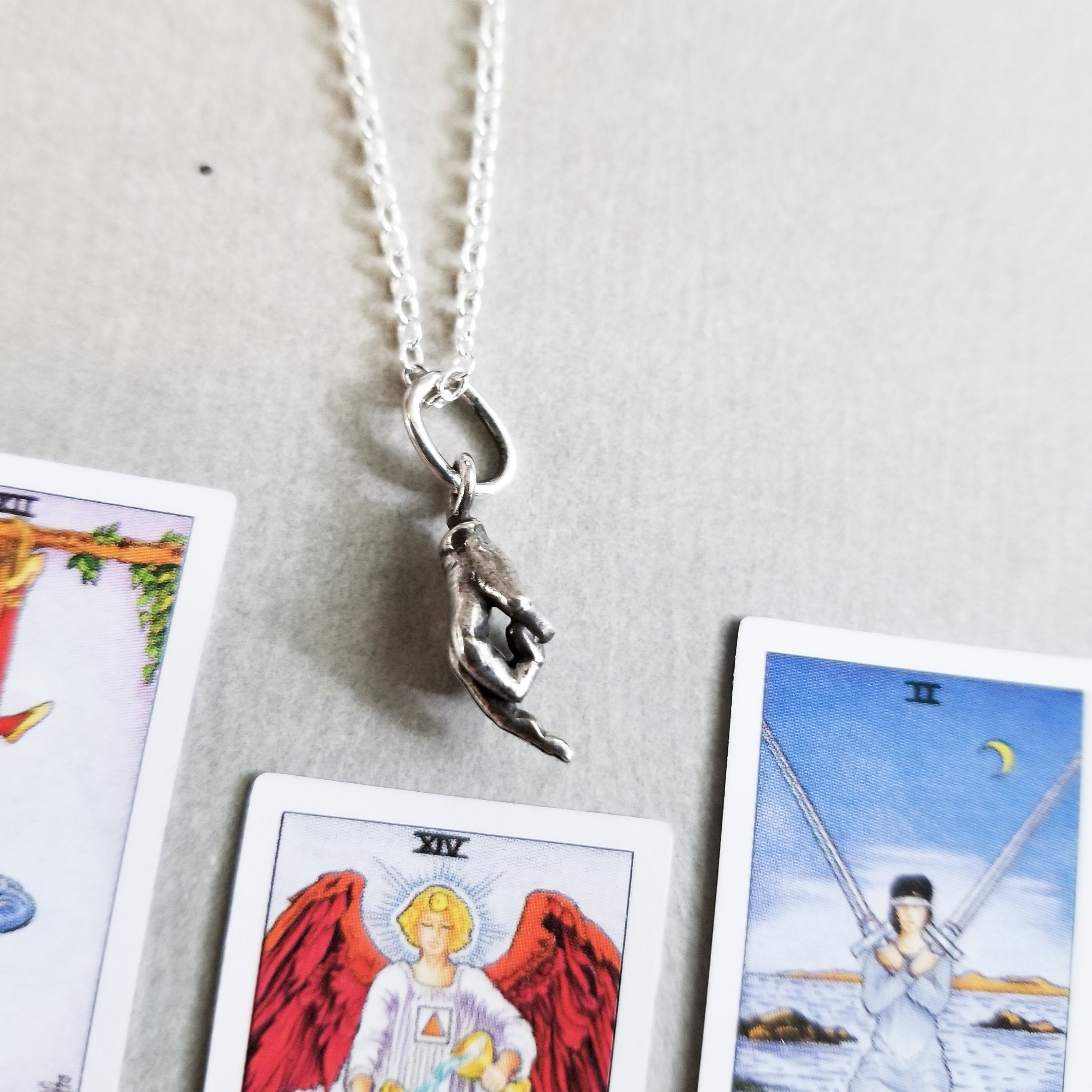 Middle Finger Pendant - Inchoo Bijoux