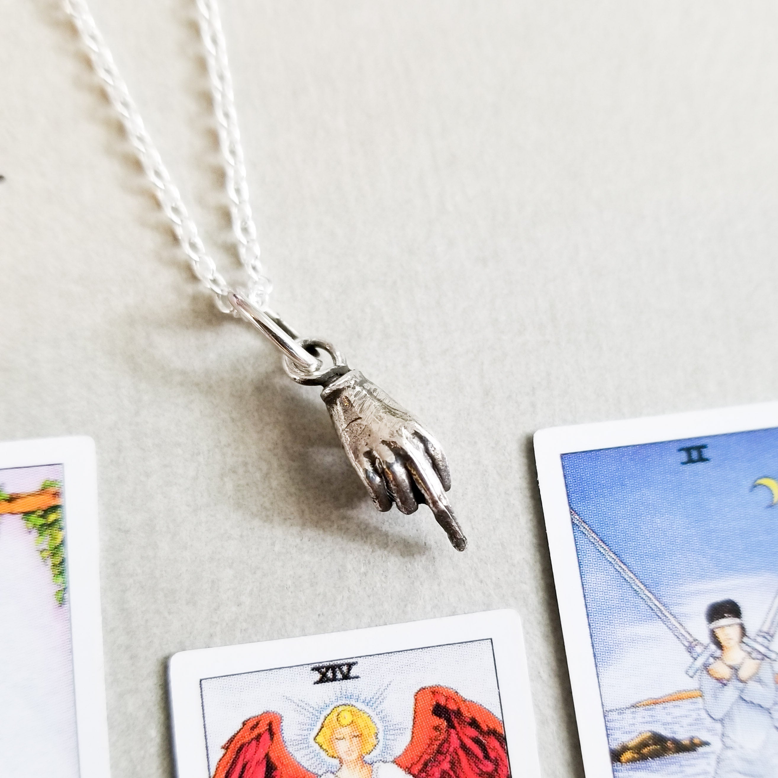Middle Finger Pendant - Inchoo Bijoux