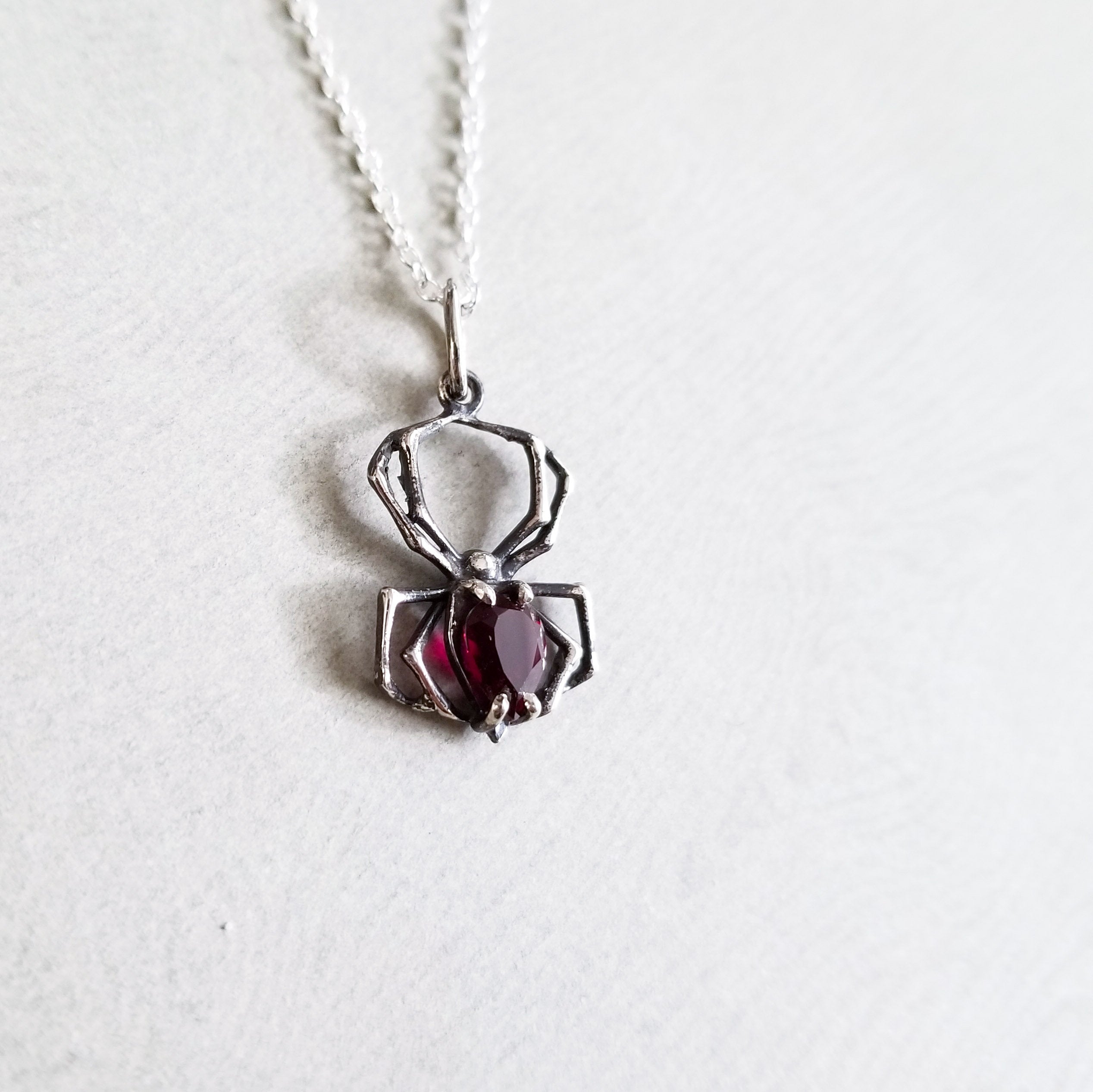 Blood Red Spider Pendant - Inchoo Bijoux