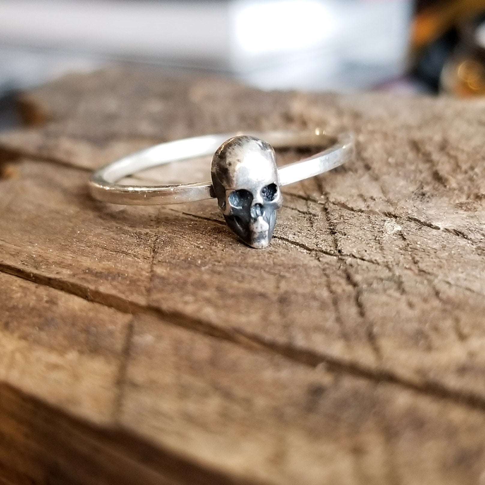 Small Silver Minimal Skull Ring - Inchoo Bijoux
