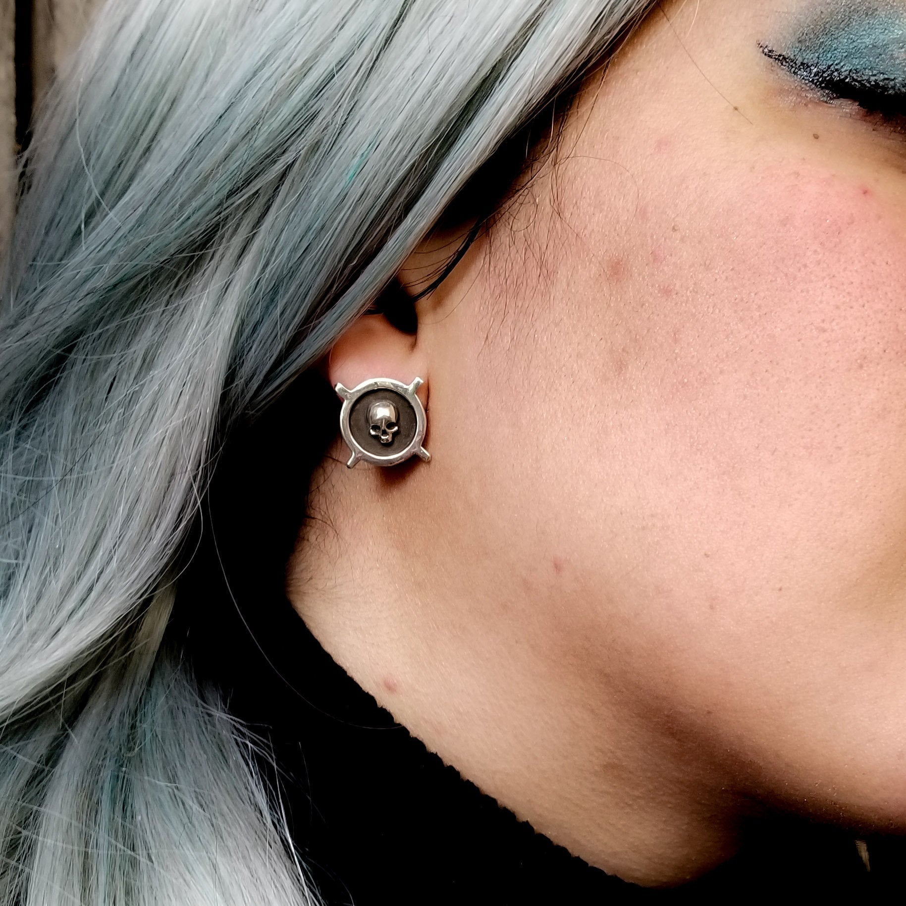Unisex Skull Crossbone Stud Post Earrings - Inchoo Bijoux